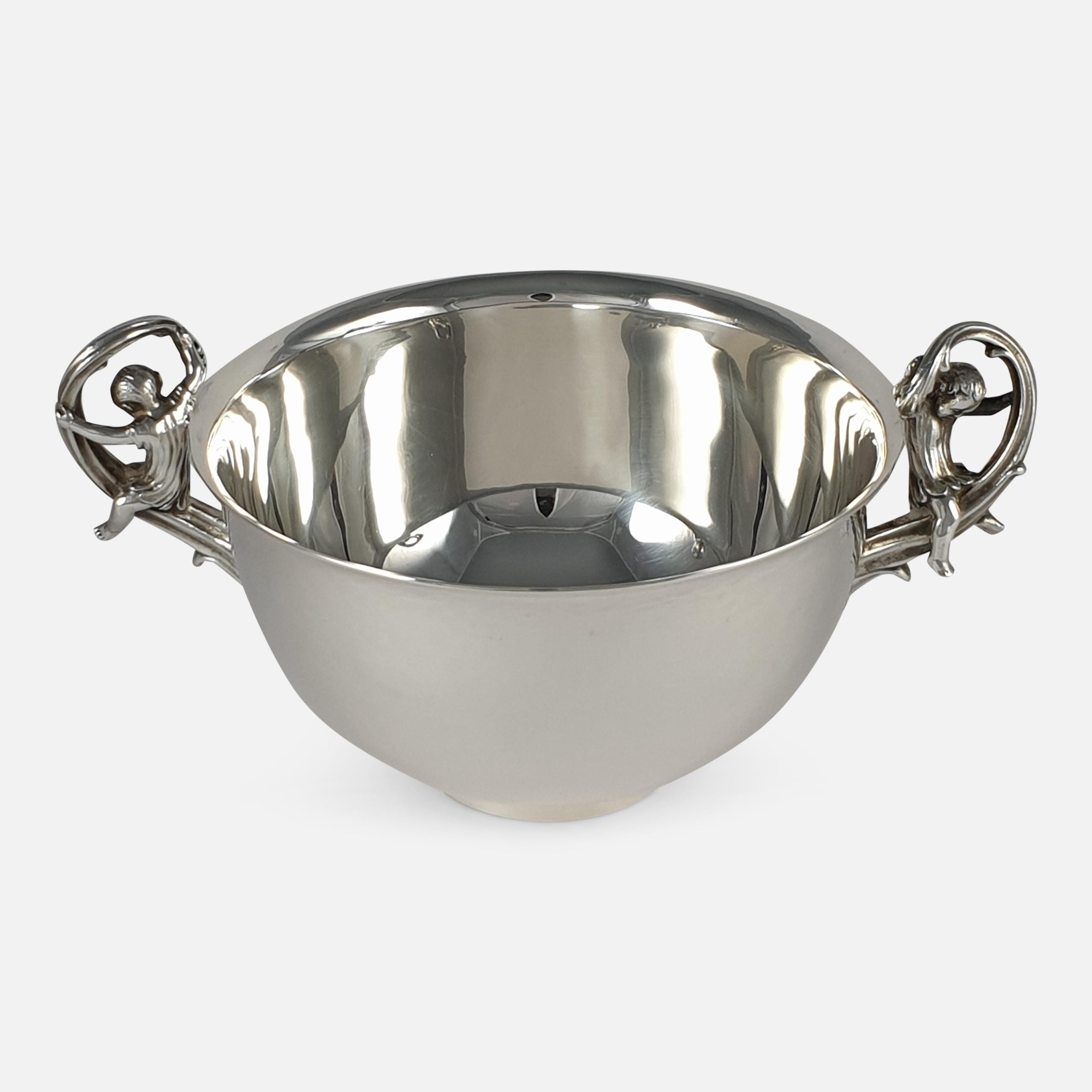 Modern Sterling Silver Twin-Handled Bowl, Leslie G. Durbin, London, 1982 For Sale