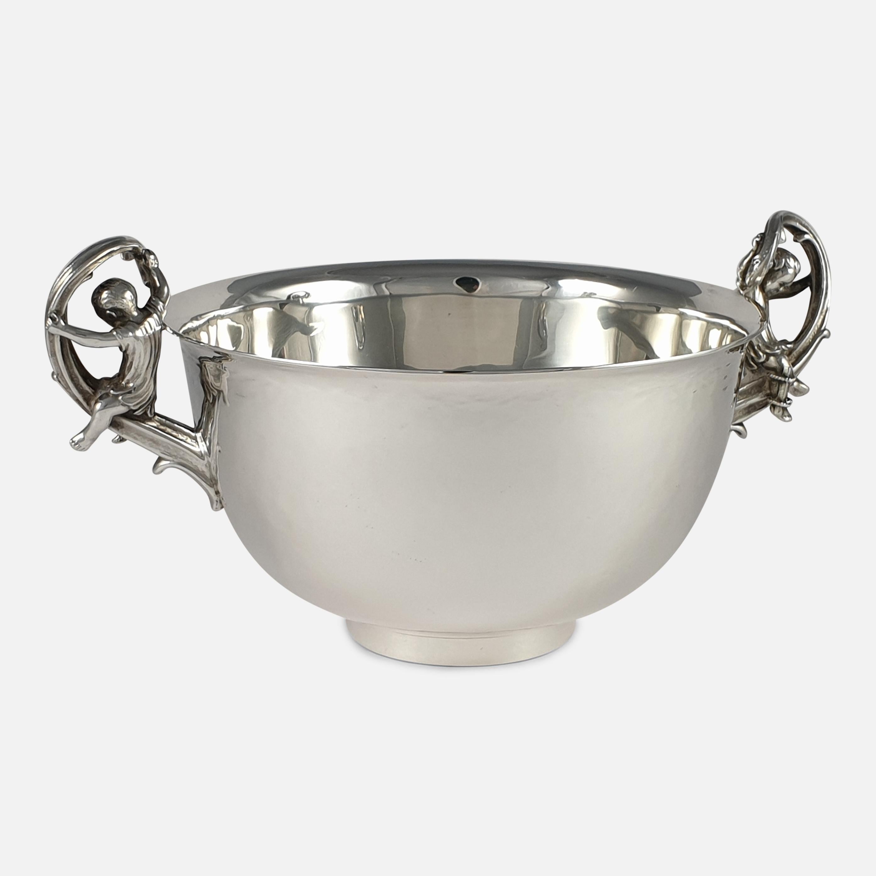 Late 20th Century Sterling Silver Twin-Handled Bowl, Leslie G. Durbin, London, 1982 For Sale