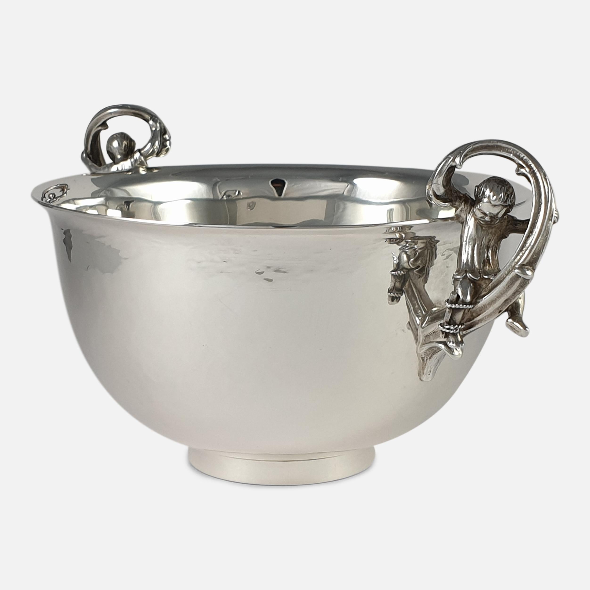 Sterling Silver Twin-Handled Bowl, Leslie G. Durbin, London, 1982 For Sale 2