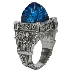 Anello unisex in argento sterling con cristalli e plastica riciclata intagliata a mano