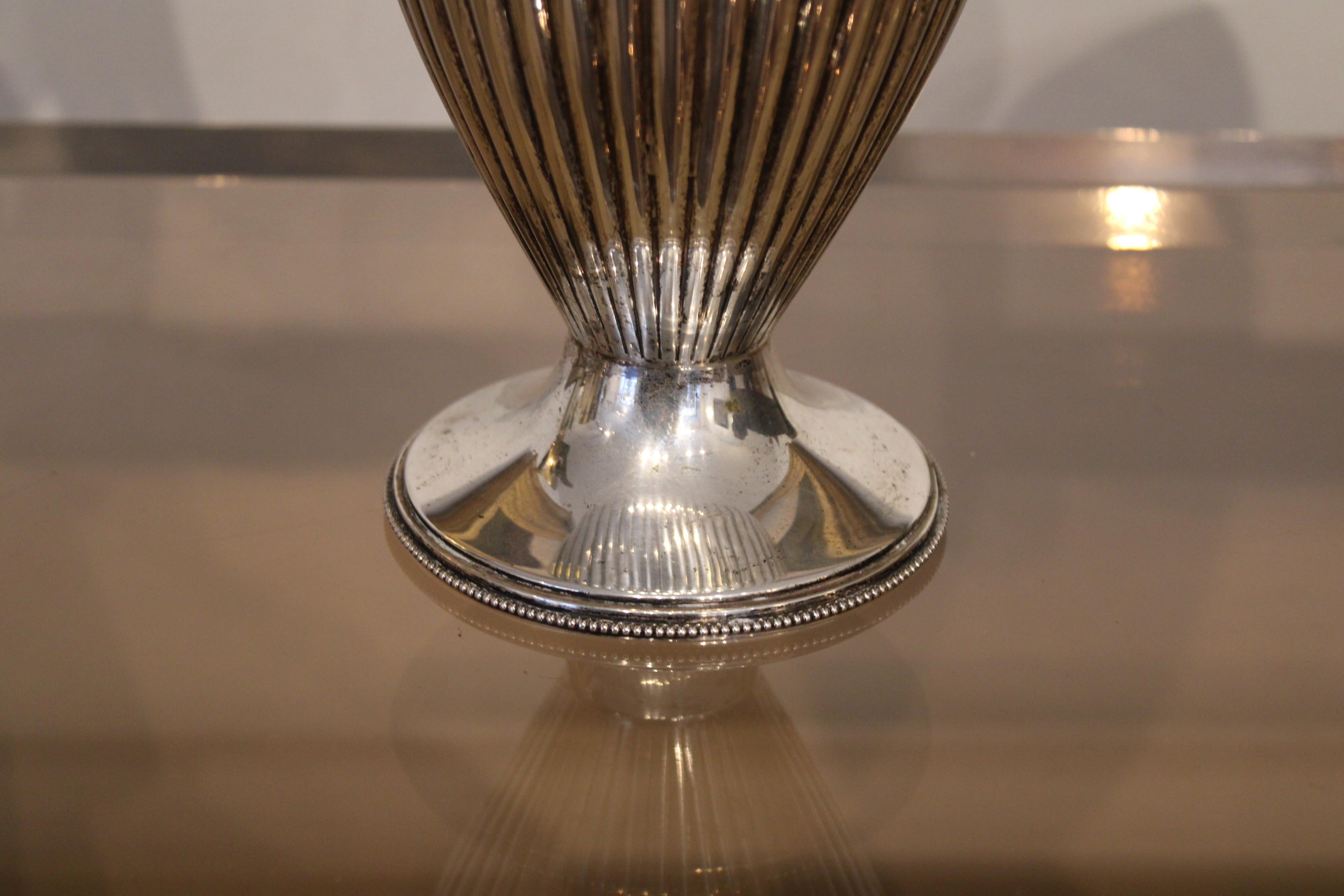 20ième siècle Vase en argent, 20e siècle en vente