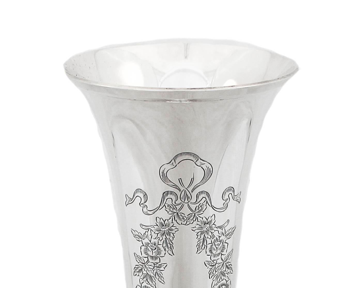 Vase aus Sterlingsilber (Unbekannt) im Angebot