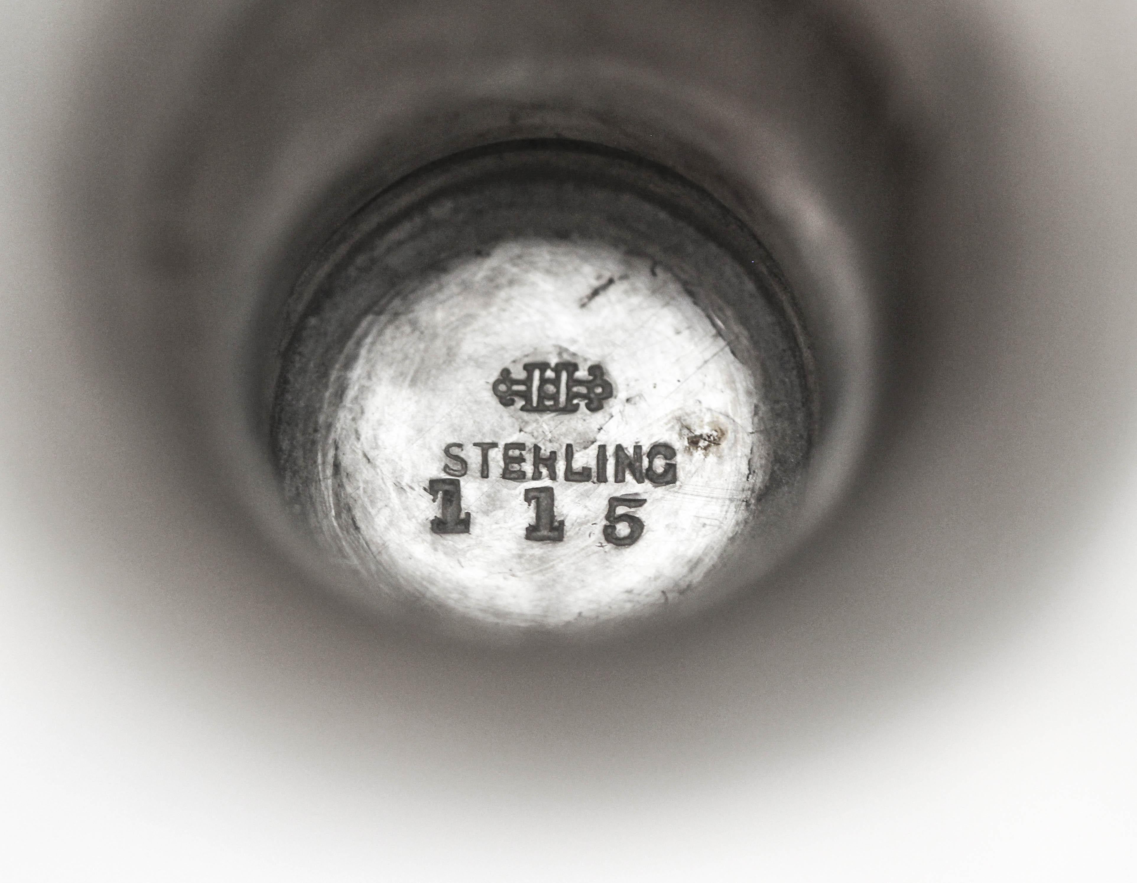 Jarrón de plata de ley Plata esterlina en venta