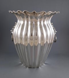 Jarrón de plata de ley