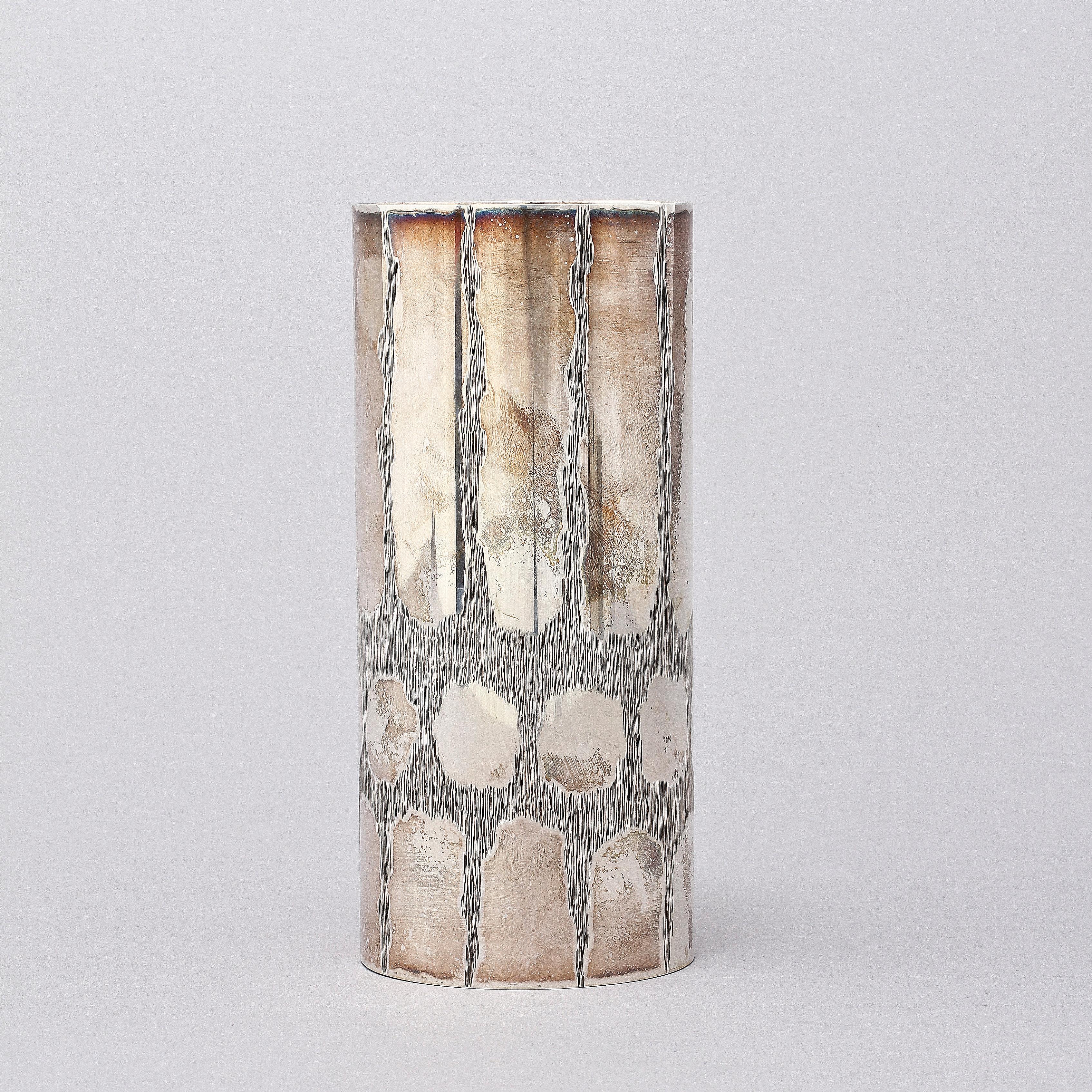 Scandinave moderne Vase en argent sterling fabriqué en Suède dans les années 60 par Gewe Malmo en vente
