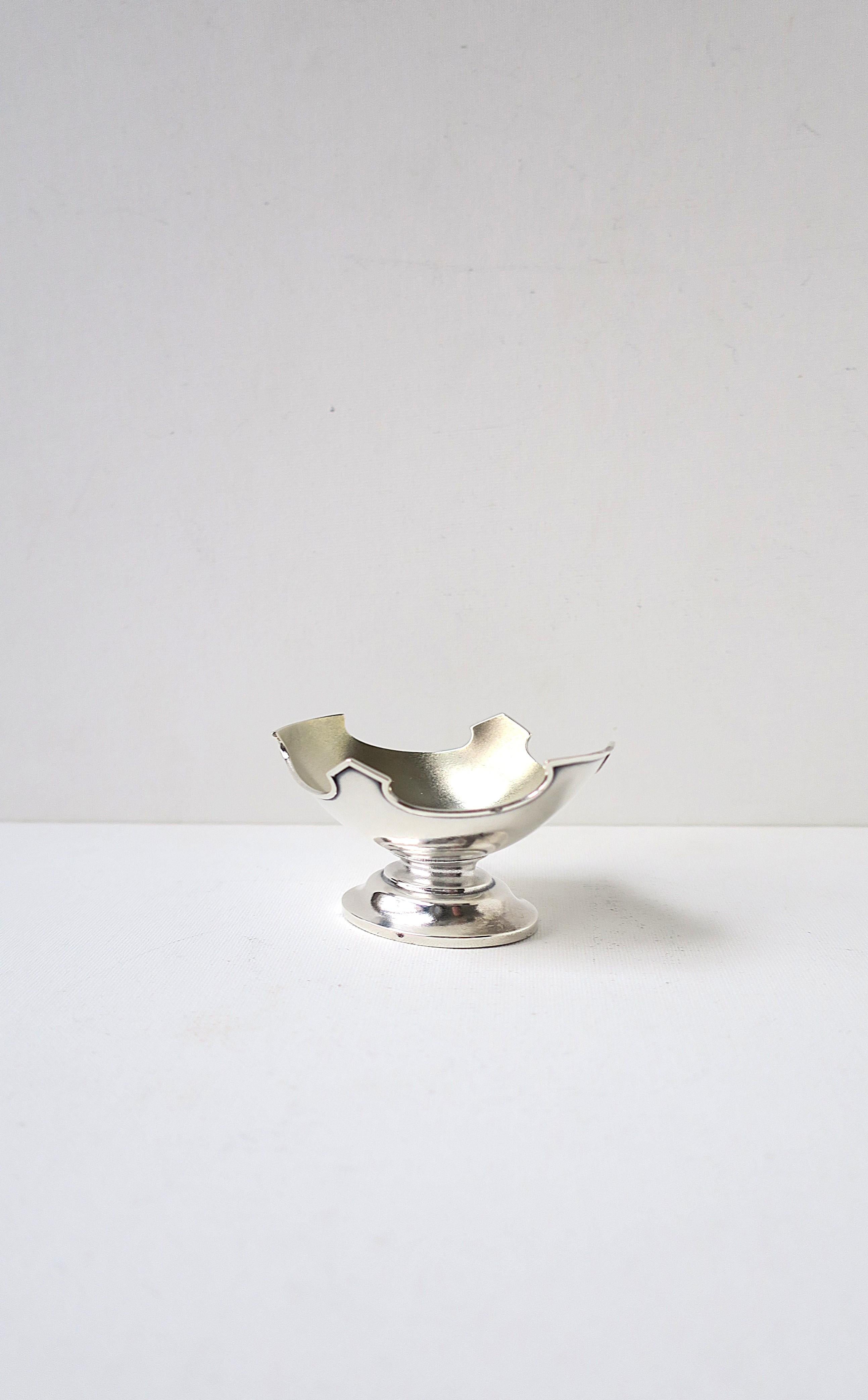 Vaso in argento sterling In condizioni buone in vendita a New York, NY