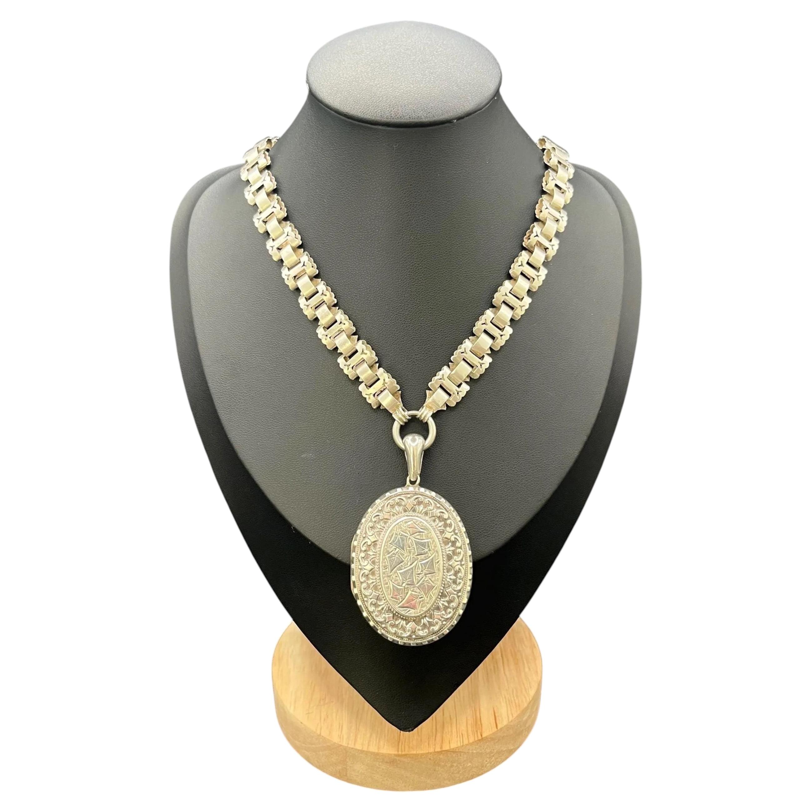 Plata de ley, collar victoriano de cadena de libro con medallón de plata grabado