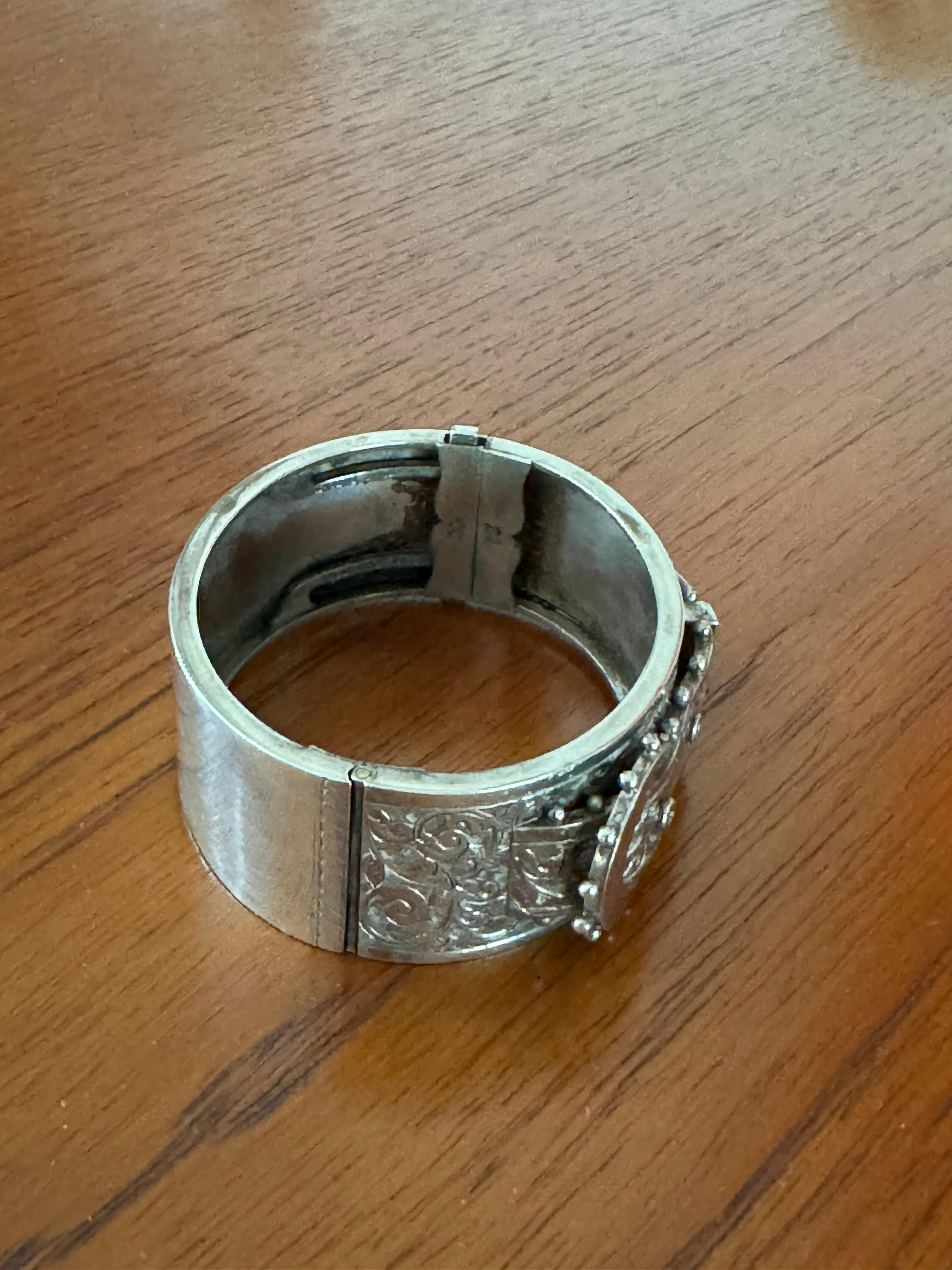 Bracciale con fibbia vittoriano in argento sterling, circa 1880, floreale in vendita 3