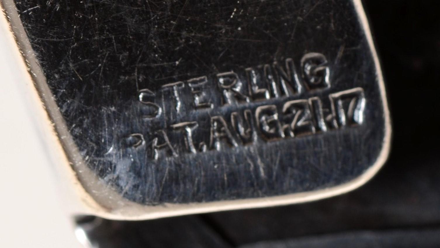 Sterlingsilber Vintage B.P.O.E. Elfenbein-Gürtelschnalle um 1920 mit emaillierter Dekoration im Zustand „Gut“ in valatie, NY