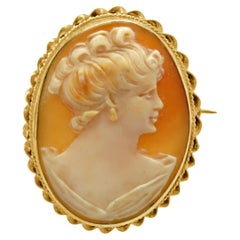 Sterling Silver Vintage Cameo Pin