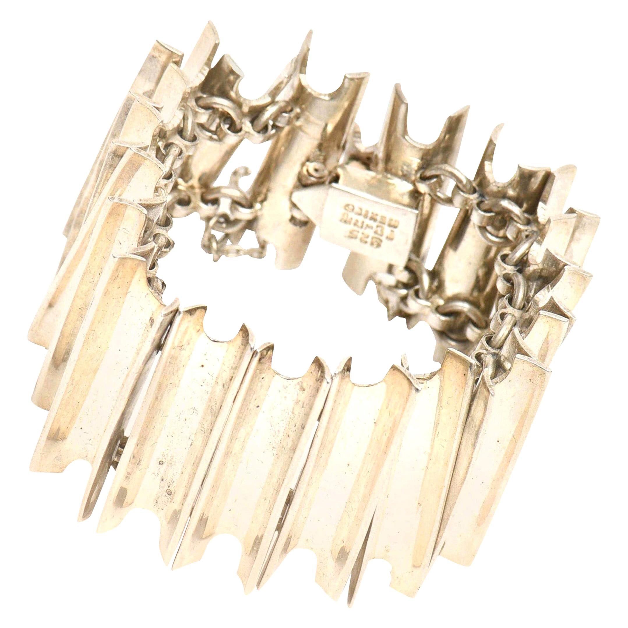 Brazalete escultural vintage de plata de ley con sello de calidad