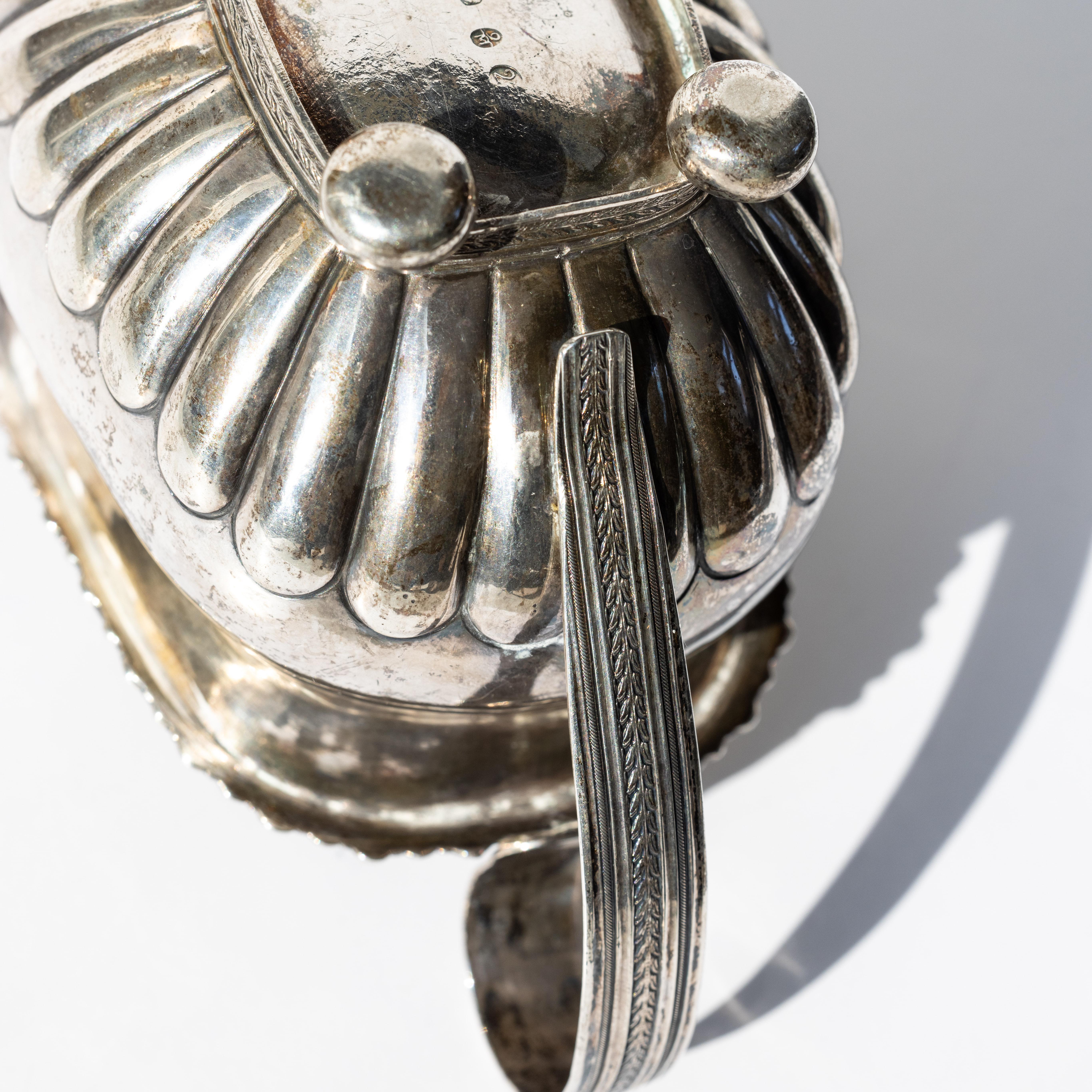 Brocca in argento sterling con marchi di fonderia in vendita 1