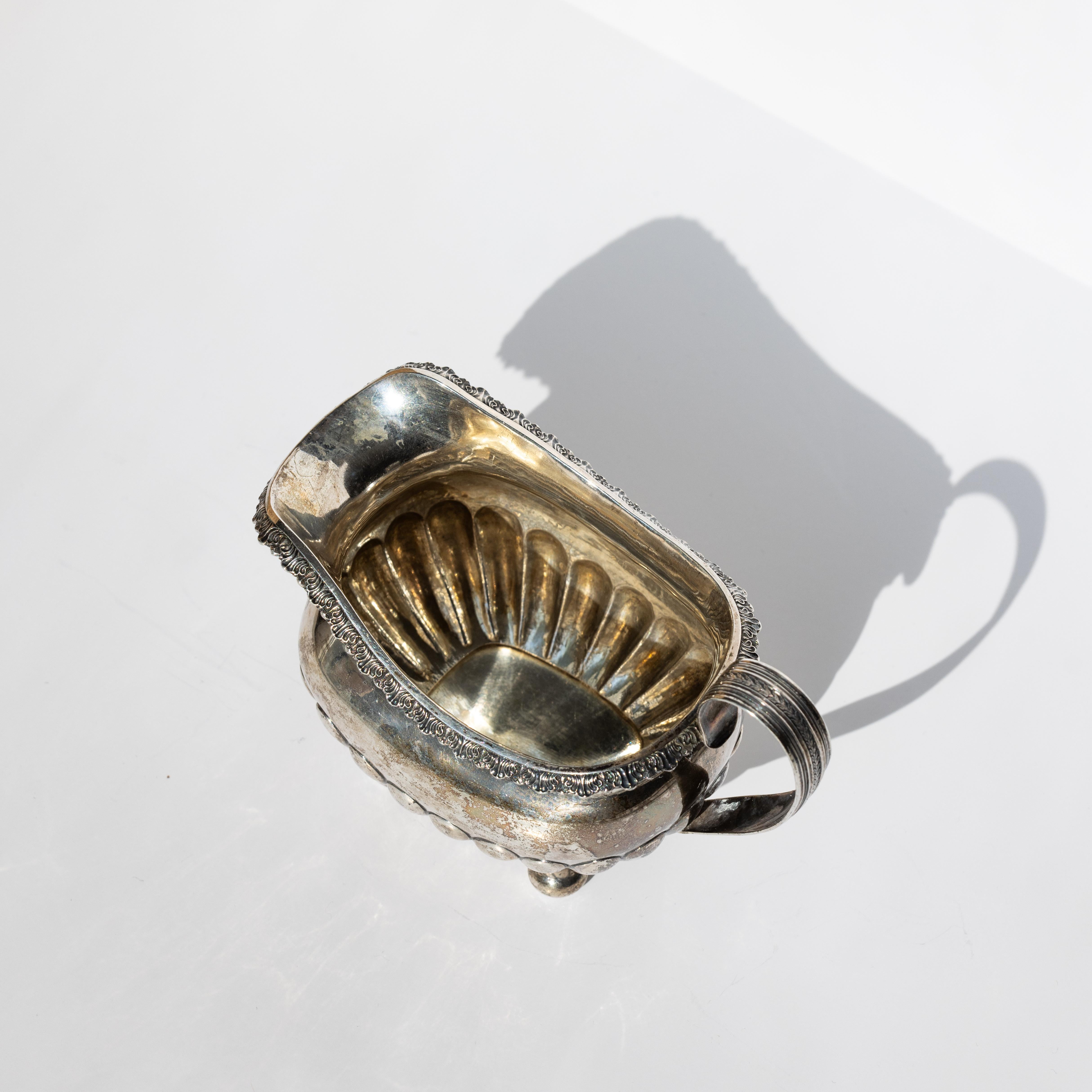 Brocca in argento sterling con marchi di fonderia in vendita 4