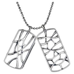 Collier avec étiquette en forme de chien en argent sterling