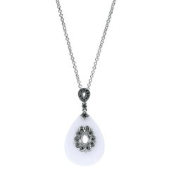 Pendentif en argent sterling, agate blanche et spinelle noire