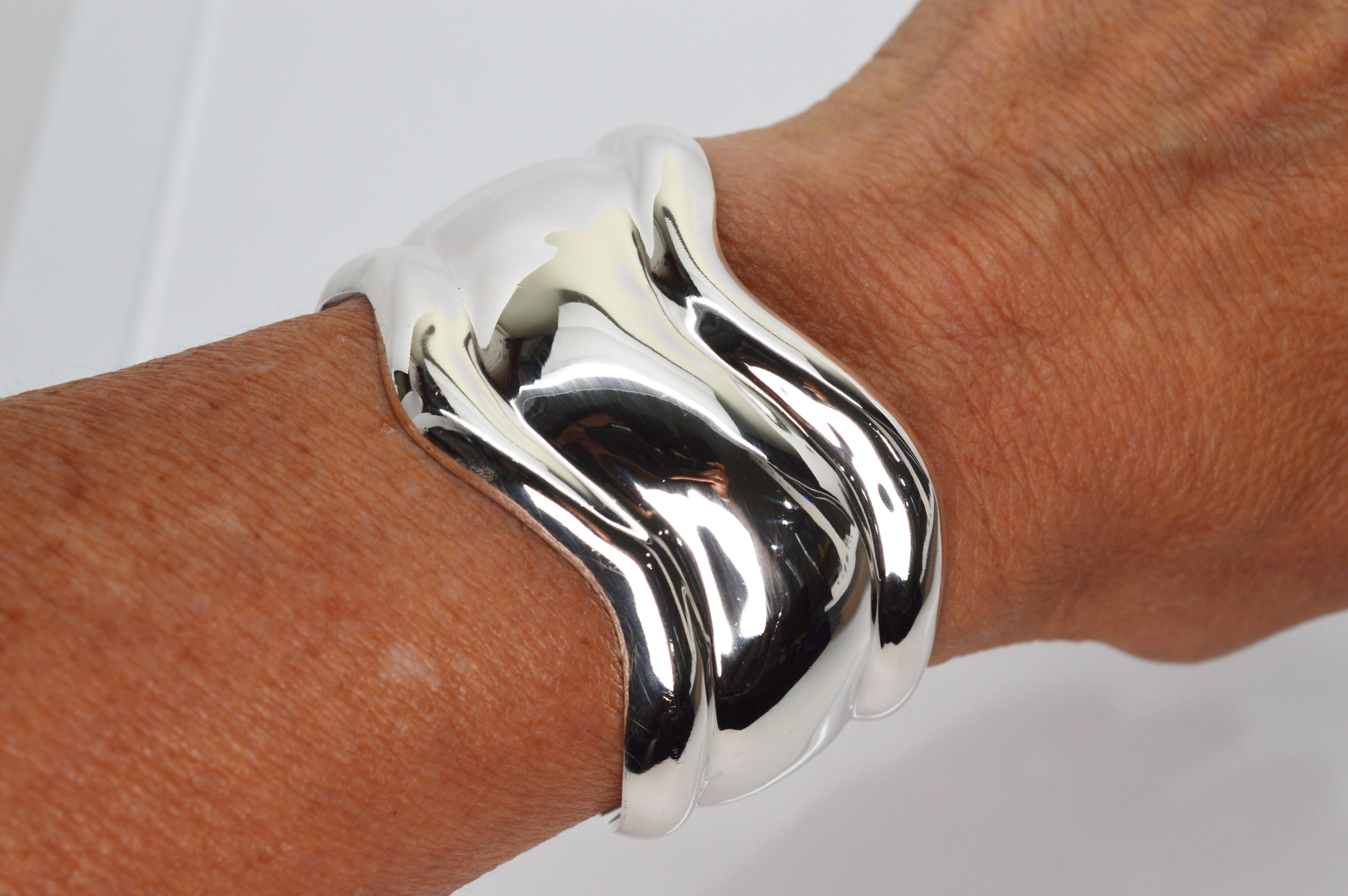 Sterling Silver Wide Bone Cuff Bracelet In Good Condition In Mount Kisco, NY