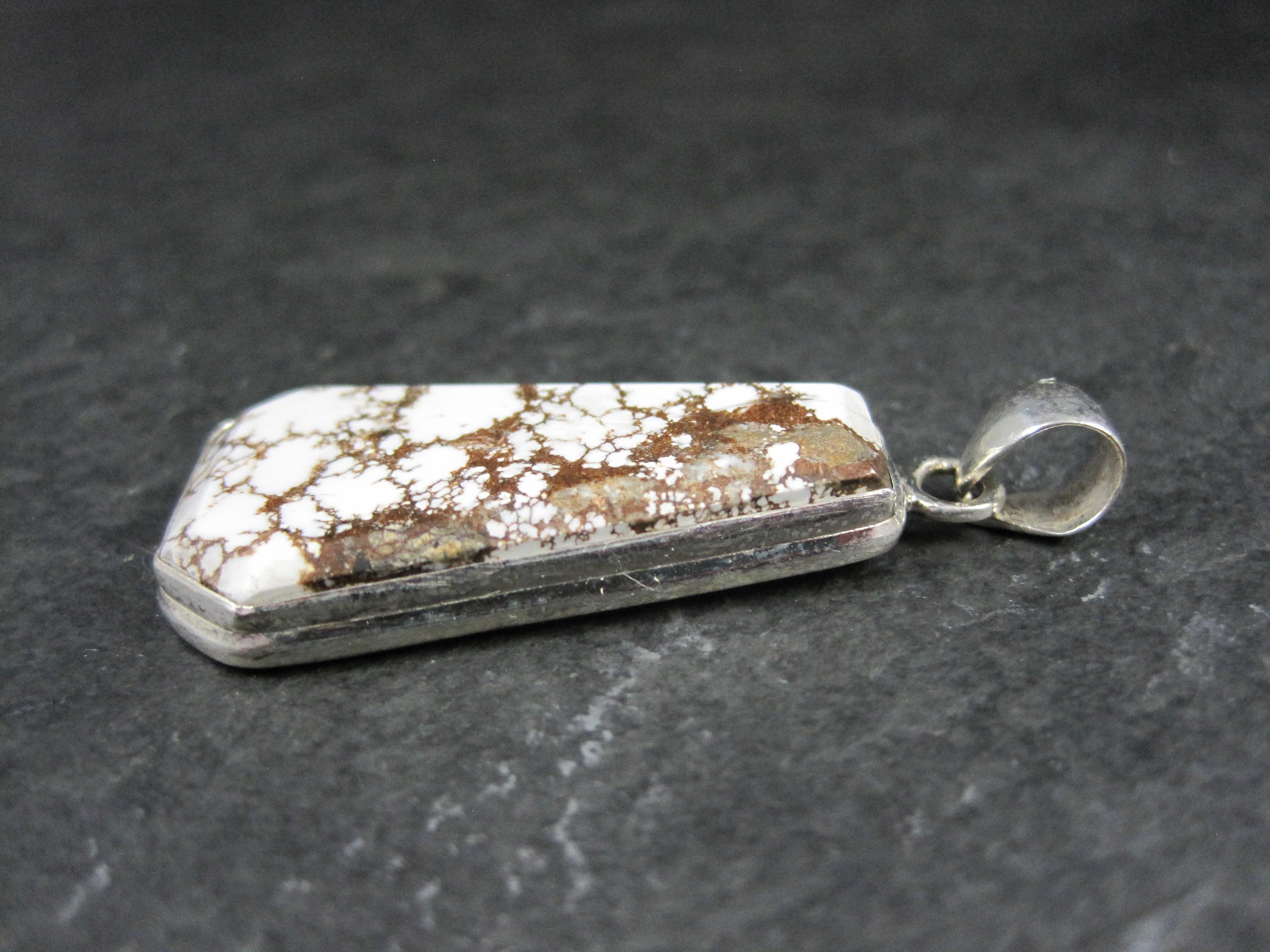 Ciondolo in magnesite a forma di cavallo selvaggio in argento 925 in vendita 3
