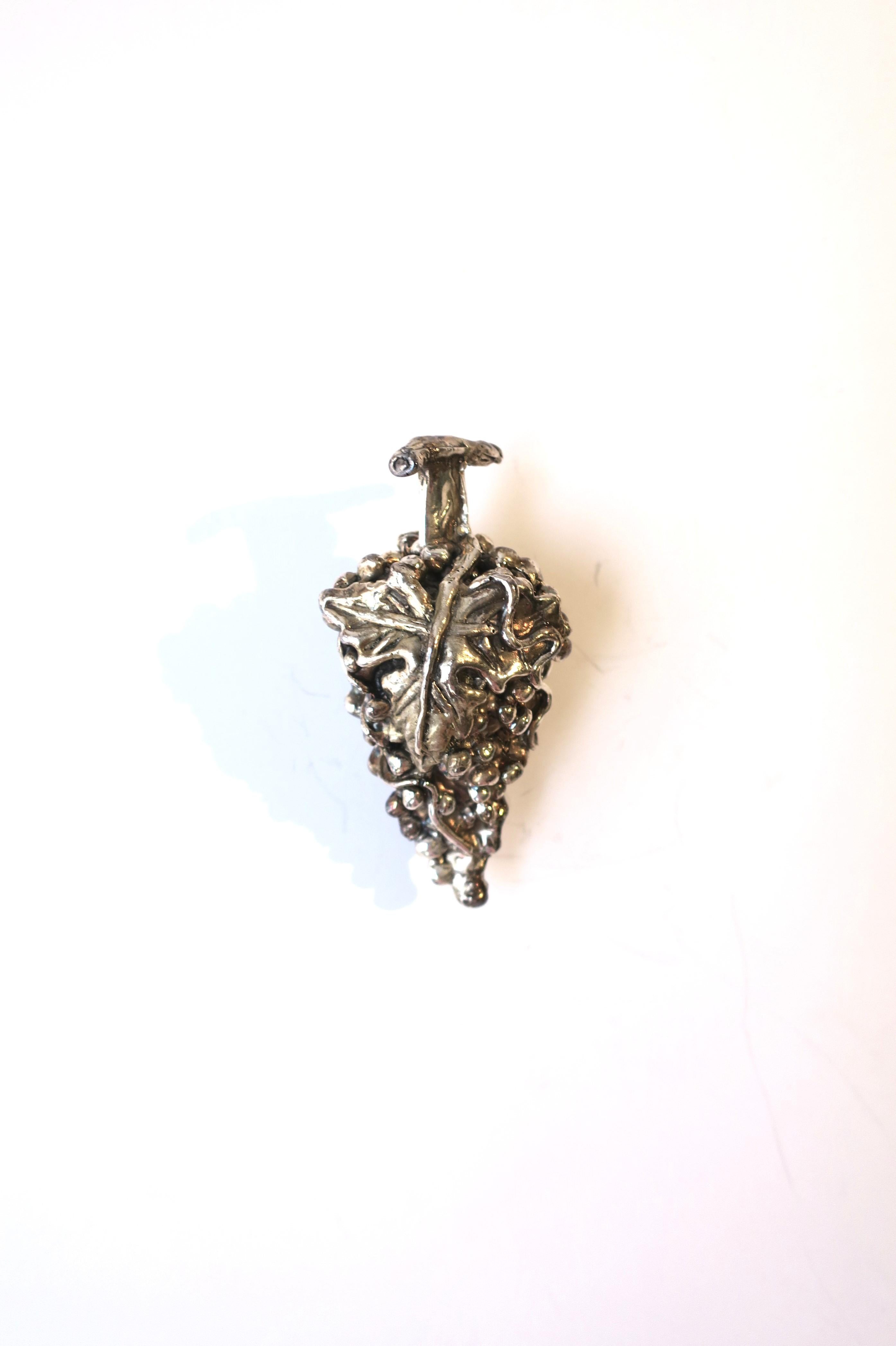 Hand-Crafted Sterling Silver Wine Bottle Stopper Grapes  For Sale
