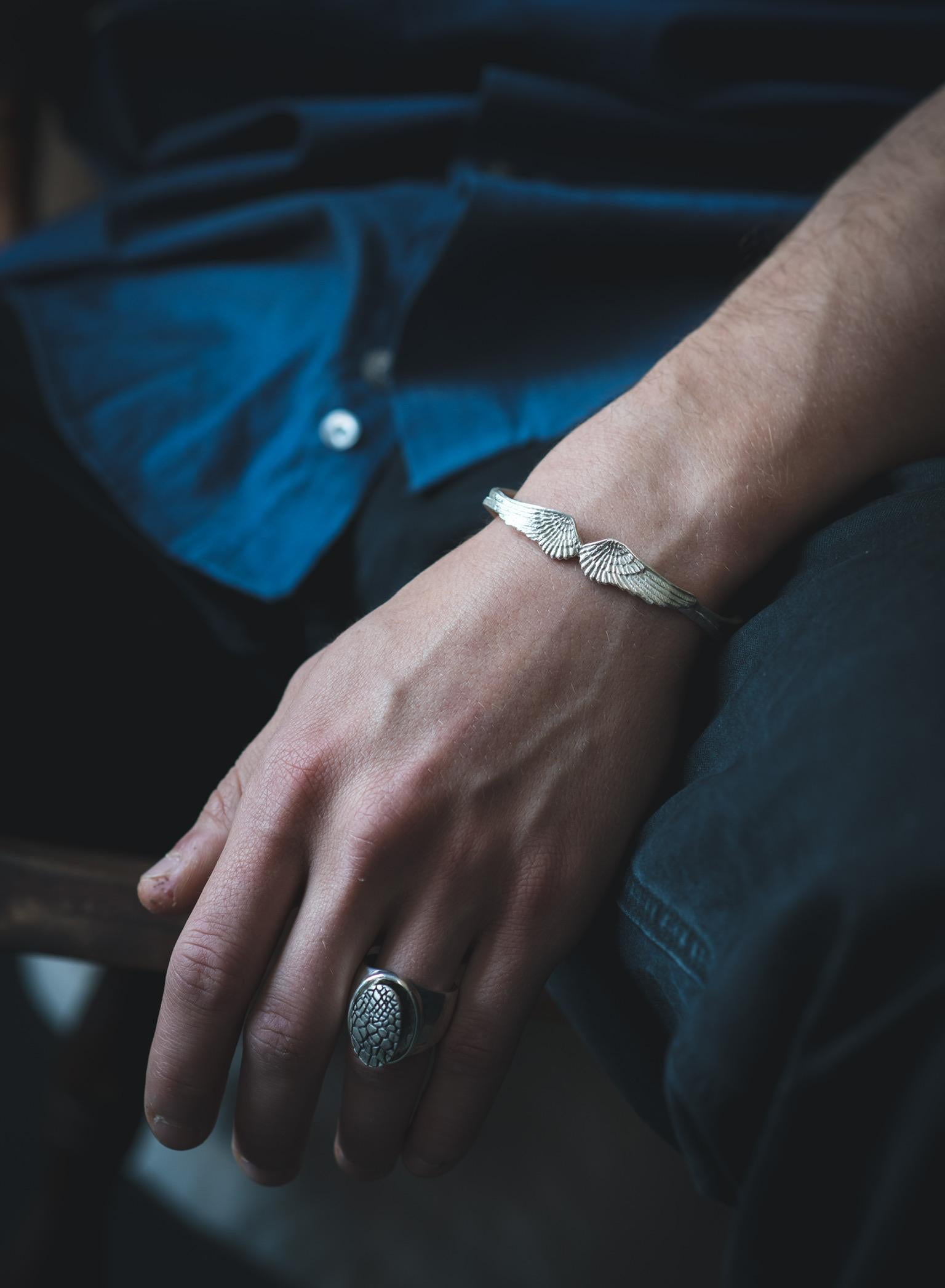 Bracciale a forma di ala in argento sterling in vendita 3