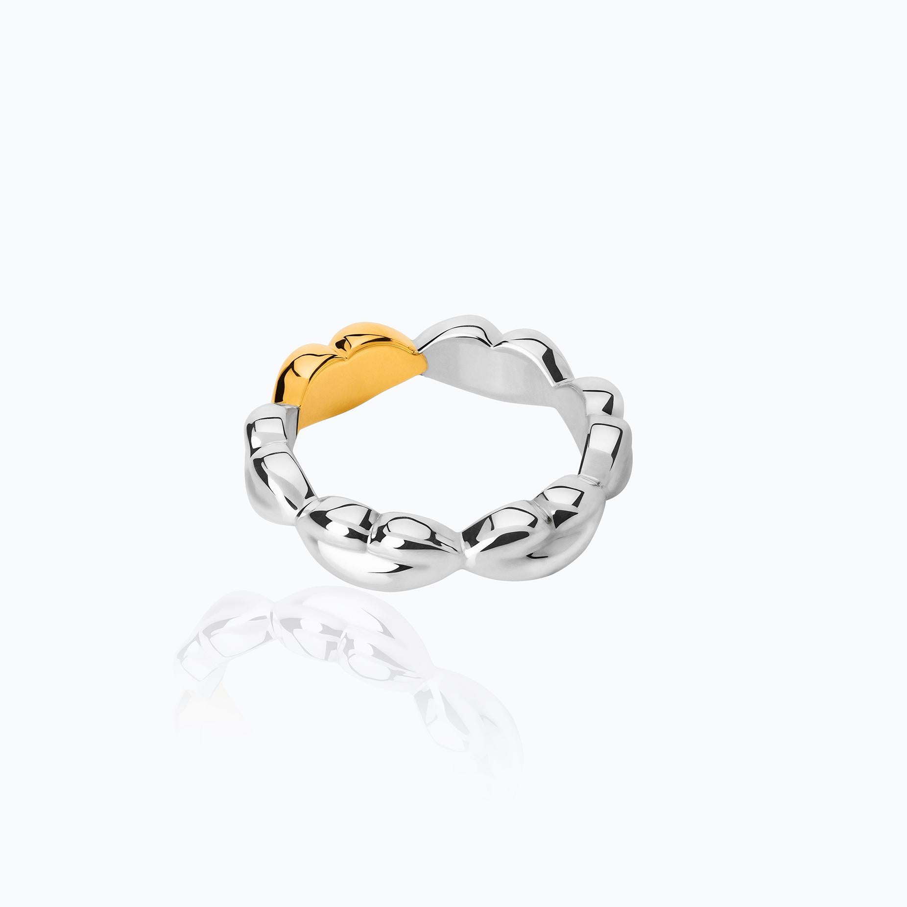 Sterling Silver With 23 Karat Yellow Gold Vermeil Bésame Texture Ring - Size 55 In New Condition For Sale In Mexico City, MX