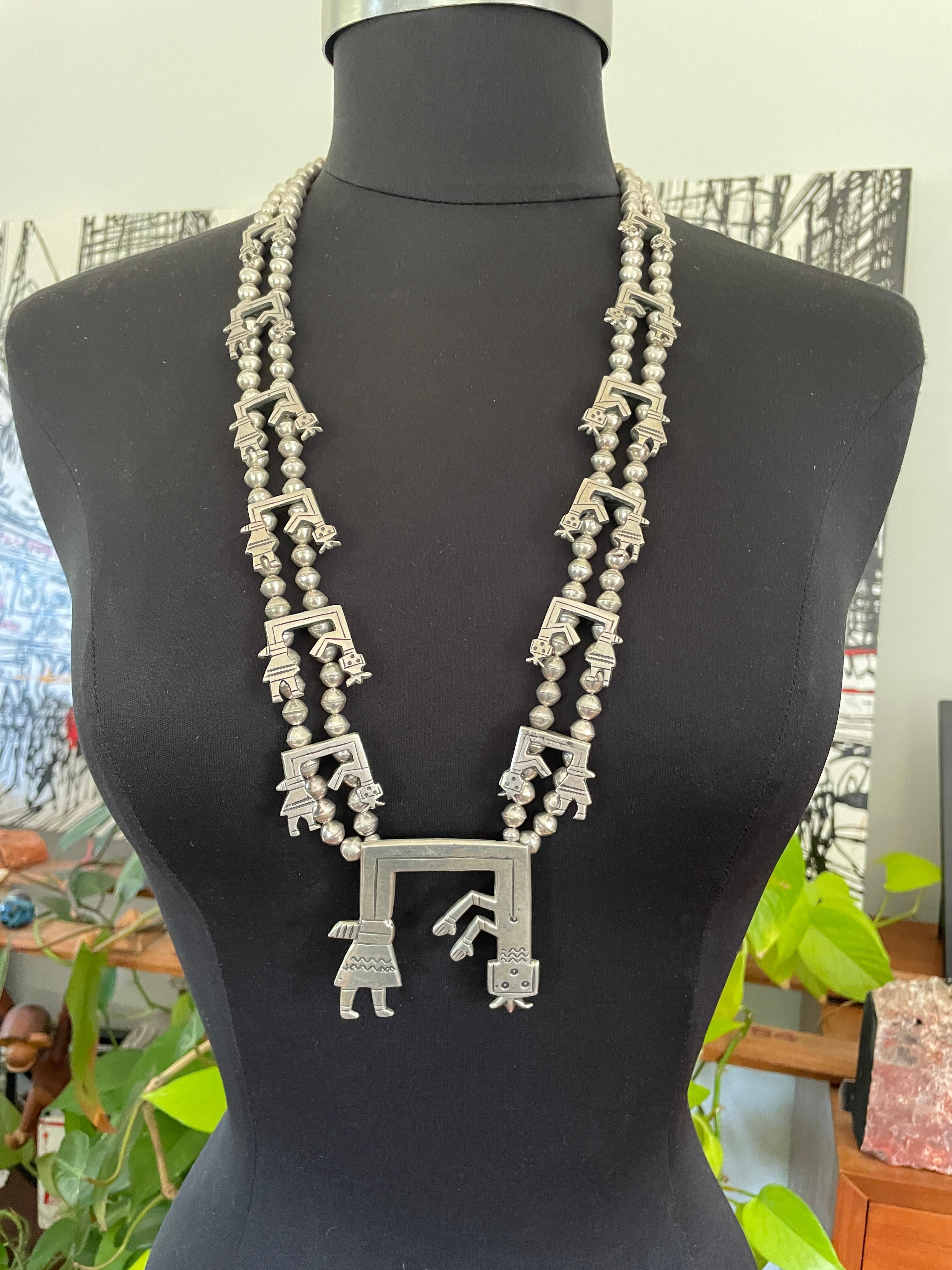 Collana Yei Squash in argento sterling Hopi, nativi americani, con fusione a sabbia in vendita 4