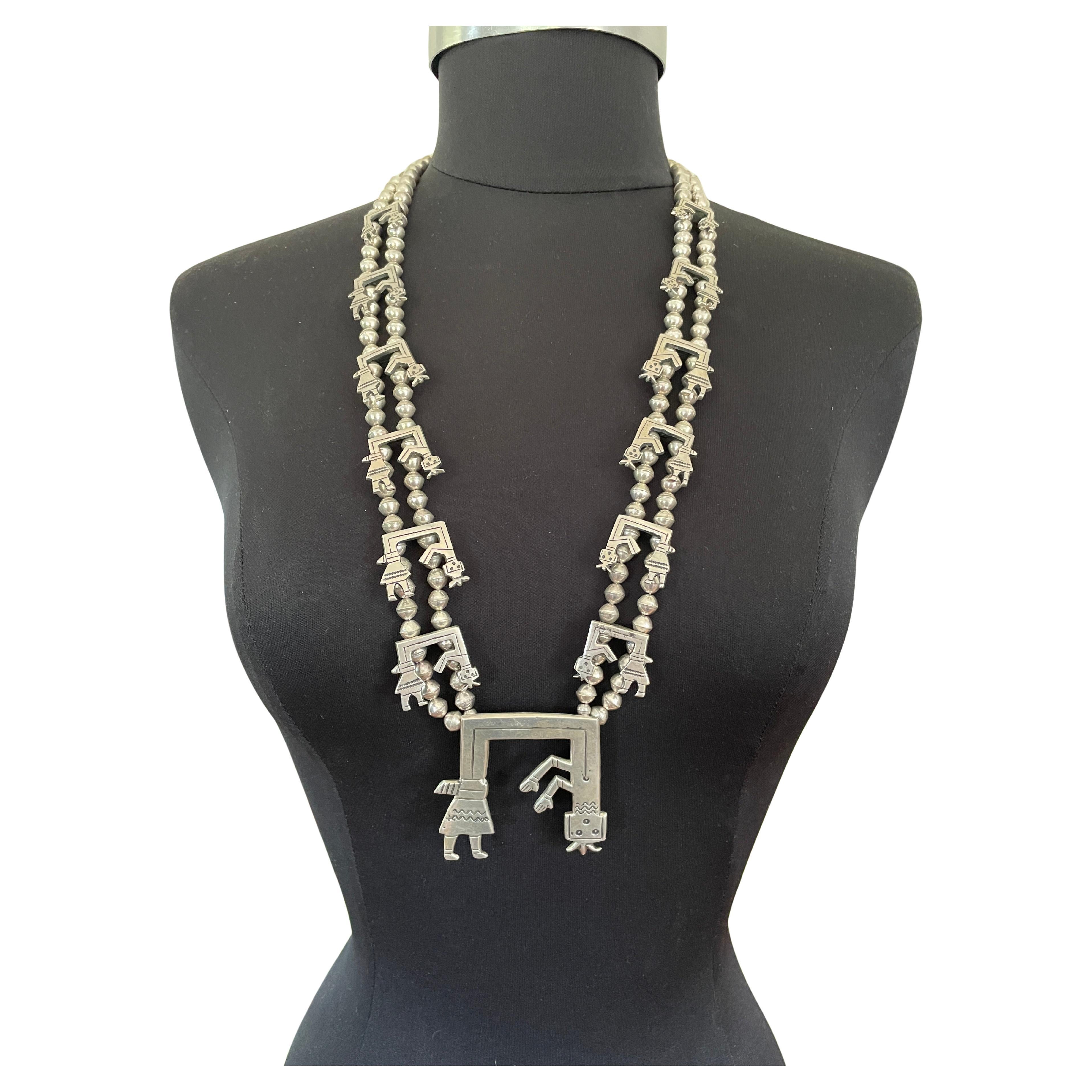 Collana Yei Squash in argento sterling Hopi, nativi americani, con fusione a sabbia in vendita