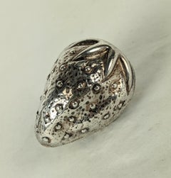 Pilulier à la fraise en argent