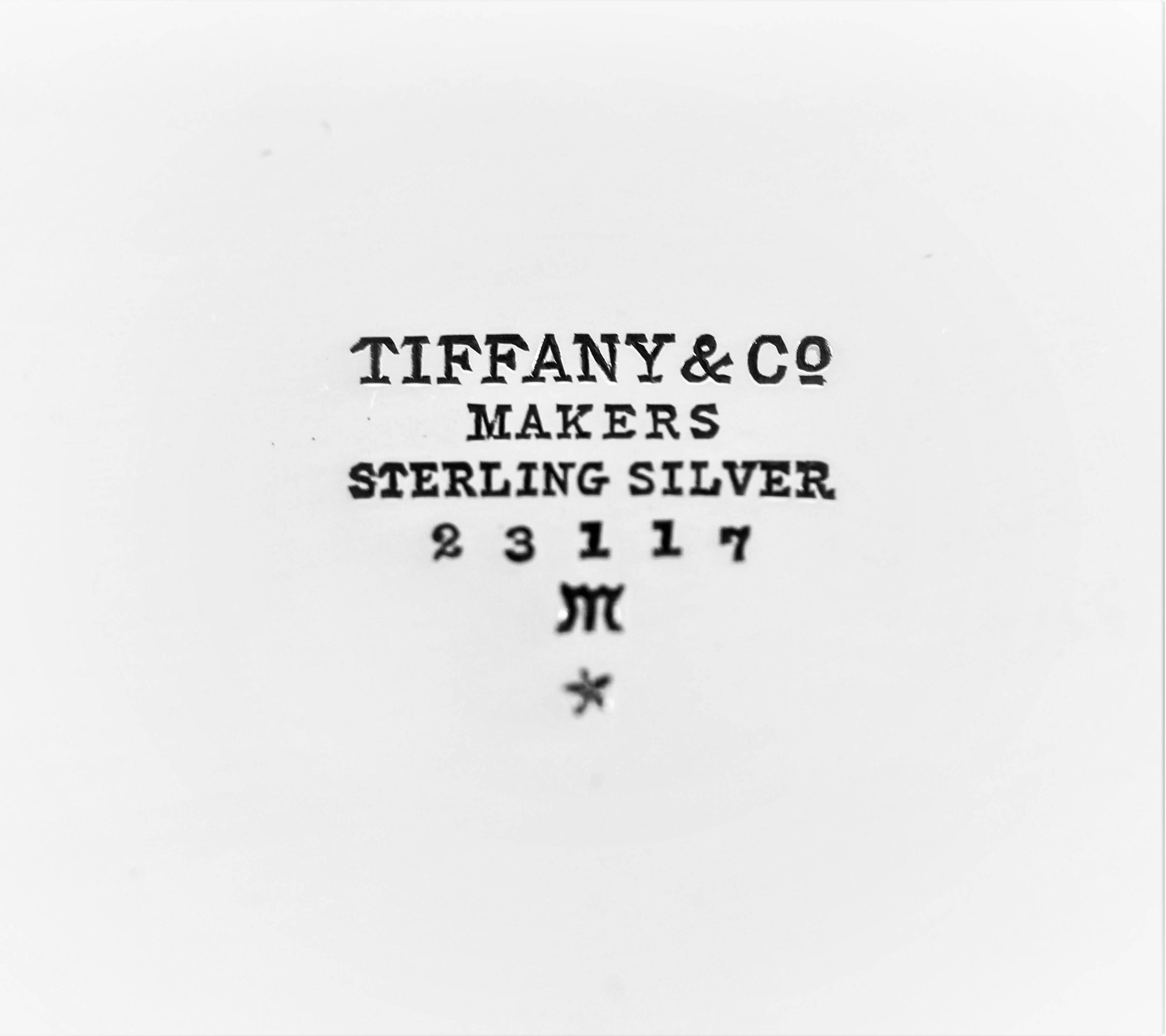 Tiffany-Teller aus Sterlingsilber im Zustand „Hervorragend“ im Angebot in Brooklyn, NY