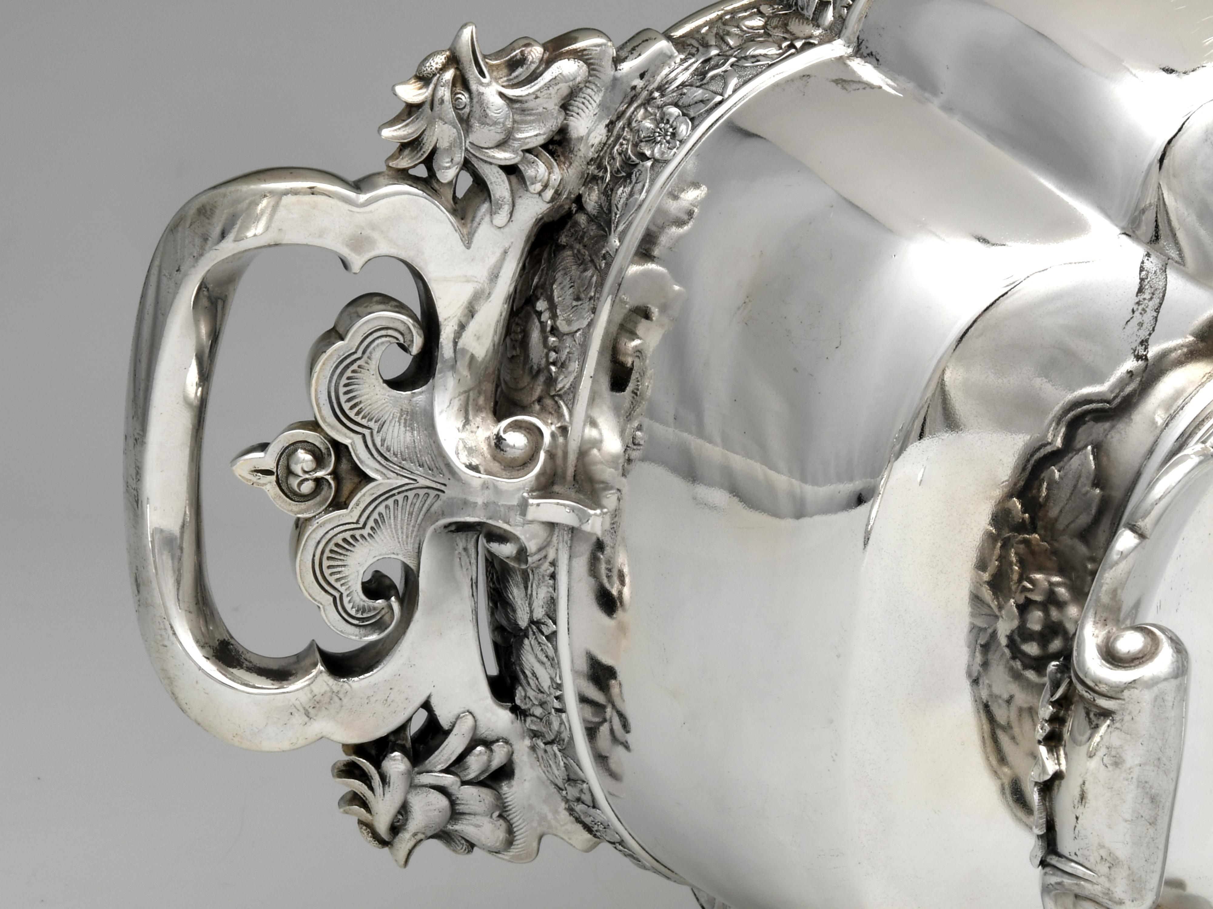 Argent sterling Soupière et couvercle en argent 4627 par Tiffany & Co. en vente