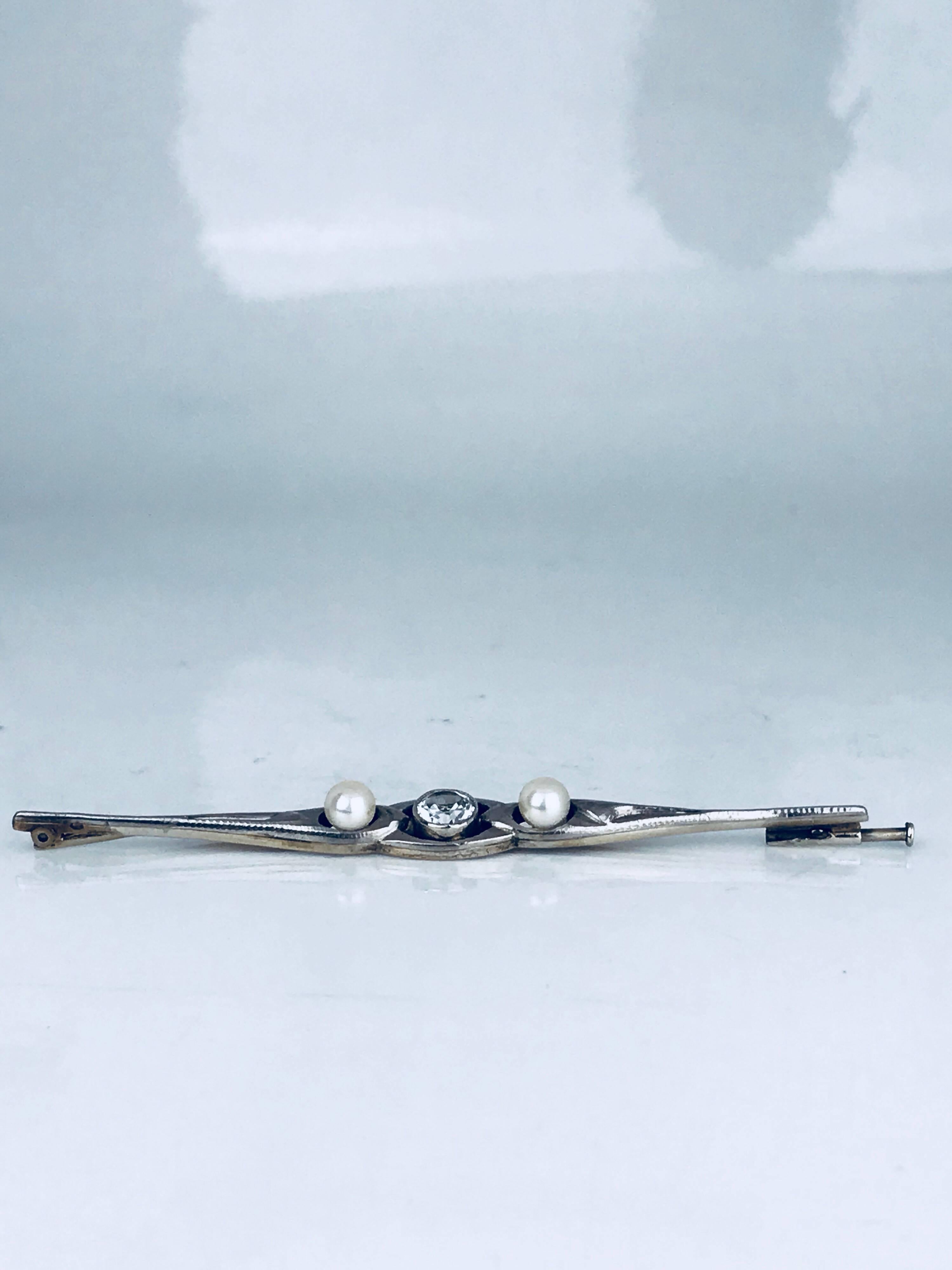 Sterling Victorian, Pearl Bar Pin, circa 1870 with Clear Centre For Sale 2