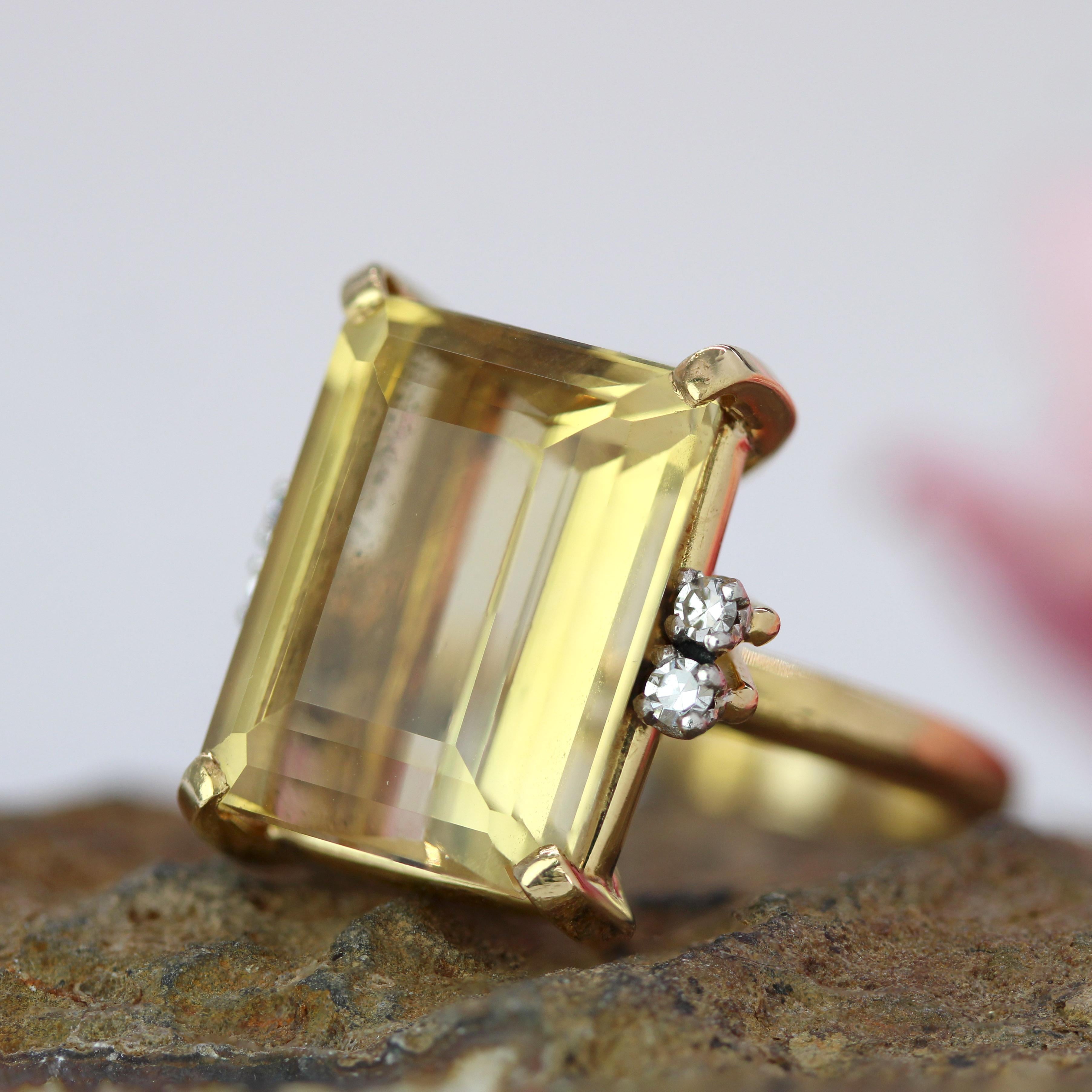 Stern 1960s 7 Carats Citrine Diamants Or jaune 18 carats Bague Cocktail en vente 2