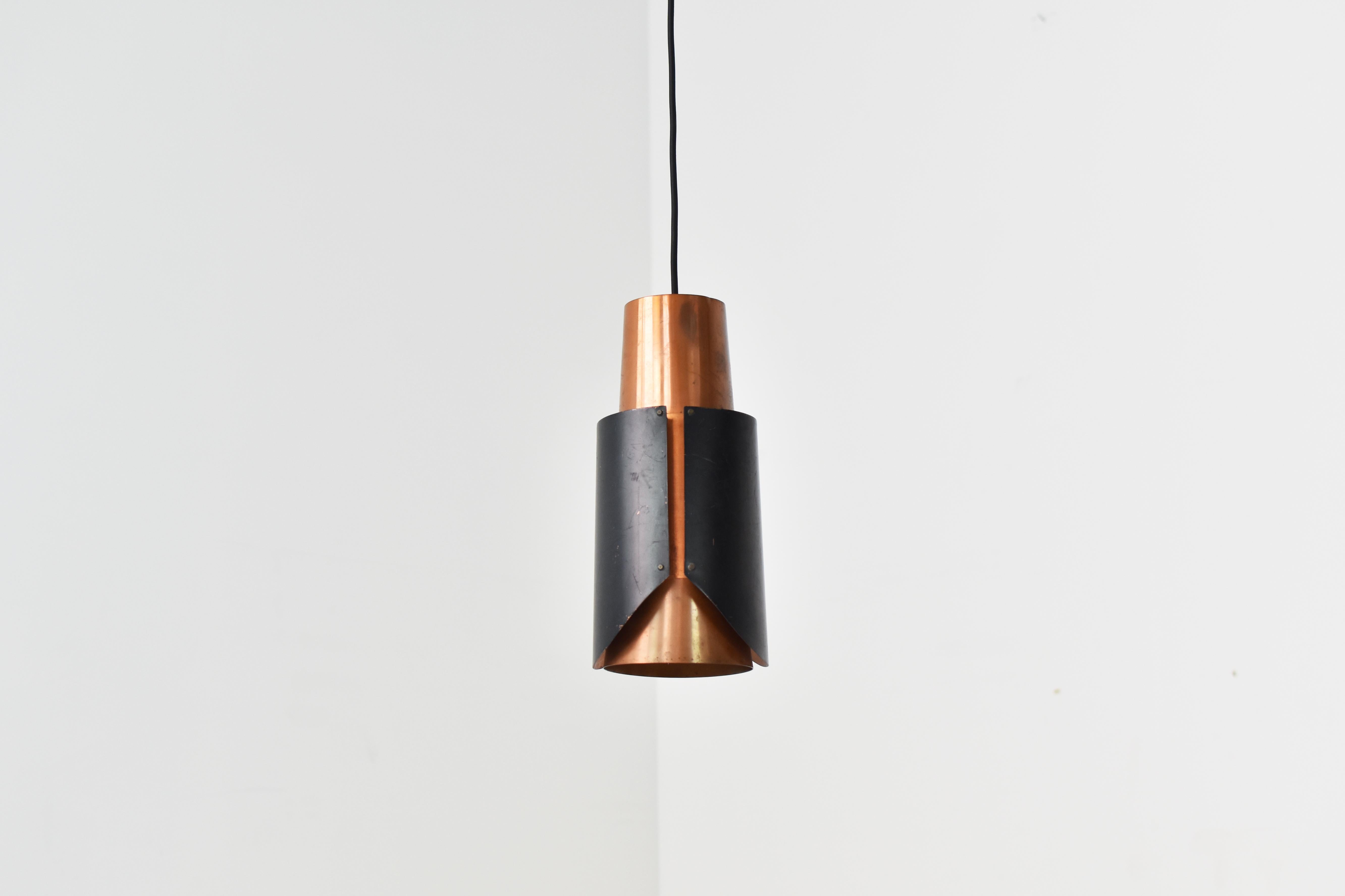 ‘Østerport’ Pendant by Bent Karlby for Lyfa, Denmark 1960’s In Good Condition For Sale In Antwerp, BE
