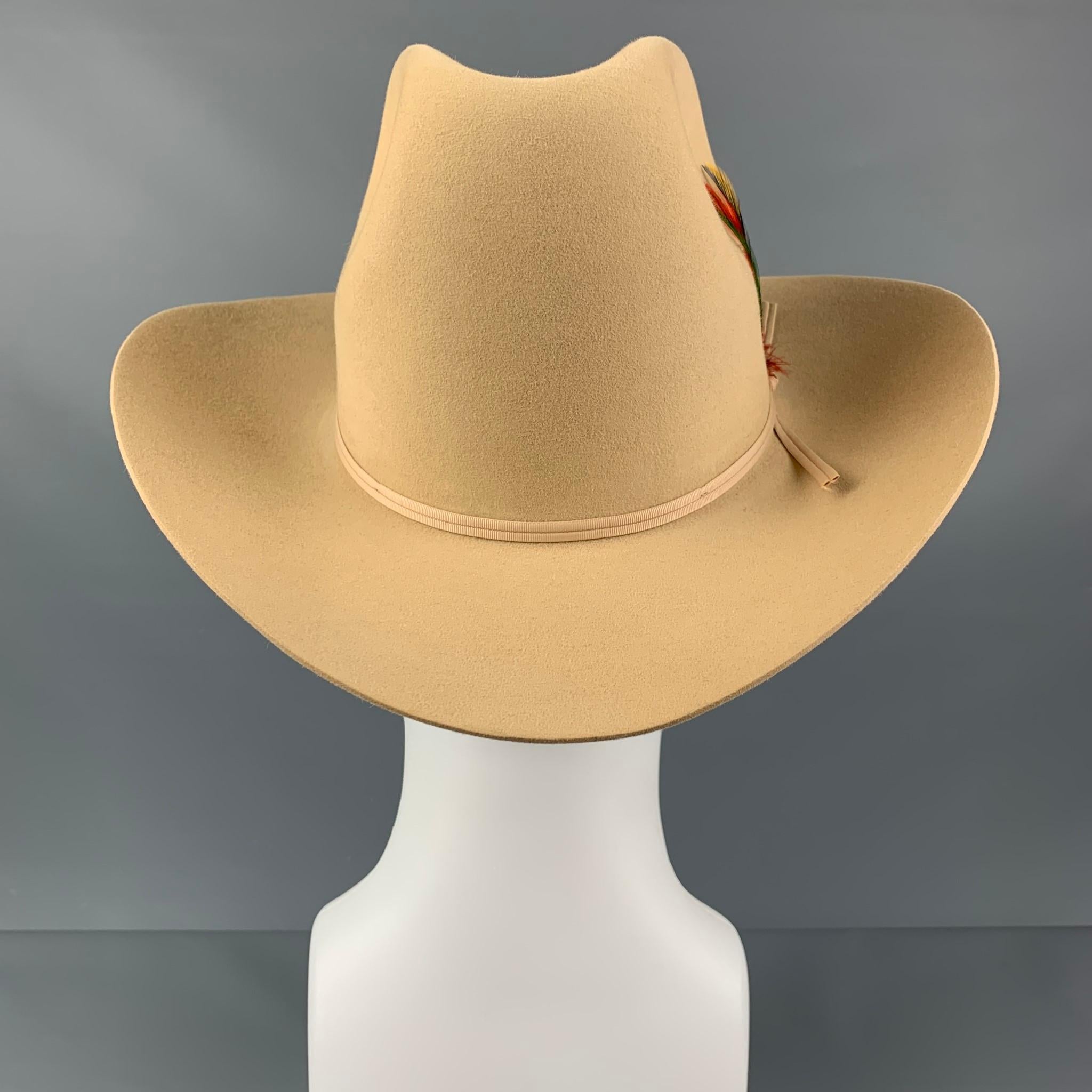 STETSON Size 57 Beige Dune 5x Hat In New Condition In San Francisco, CA