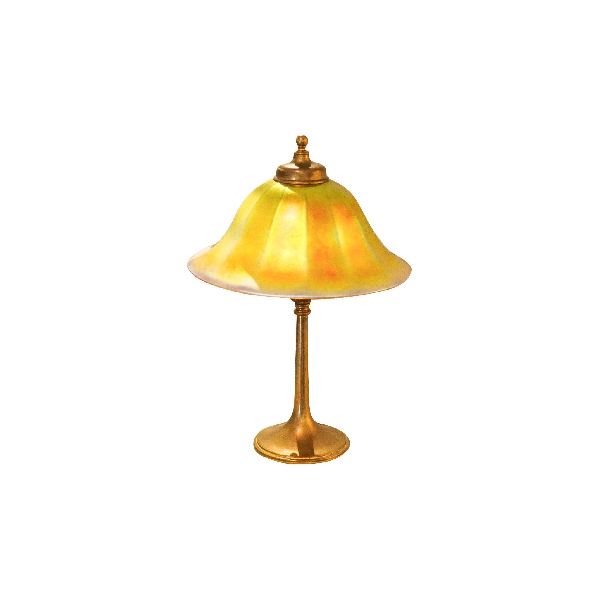 Bronze STEUBEN 1915 Antique Arts & Crafts Table Lamp With Gold Aurene Art Glass