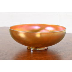 Steuben Aurene Iridescent Art Glass Fruit Bowl or Center Bowl