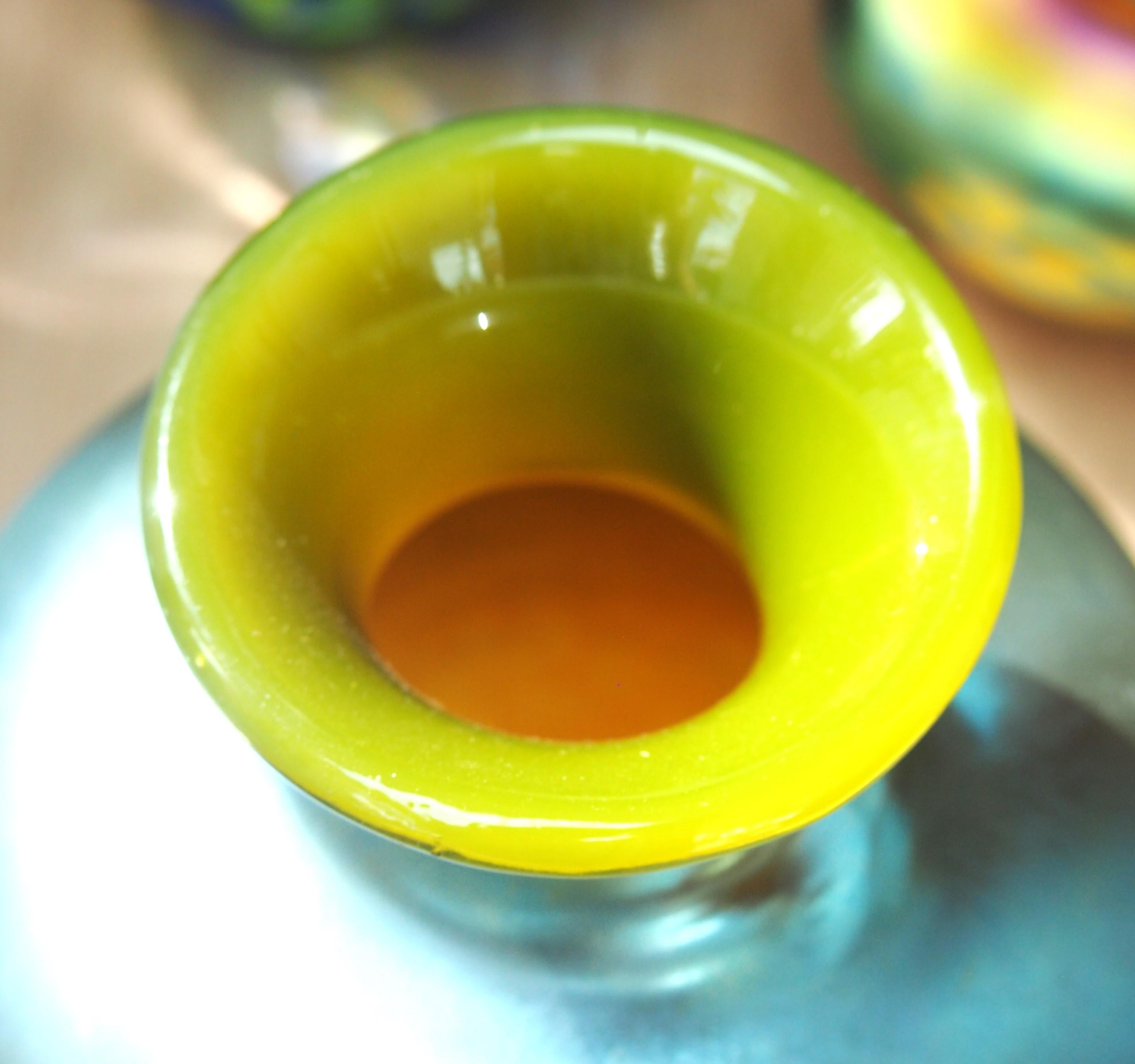 Vaso Steuben Blue Aurene Over Vibrant Uranium Yellow 1925 - Frederick Carder in vendita 1