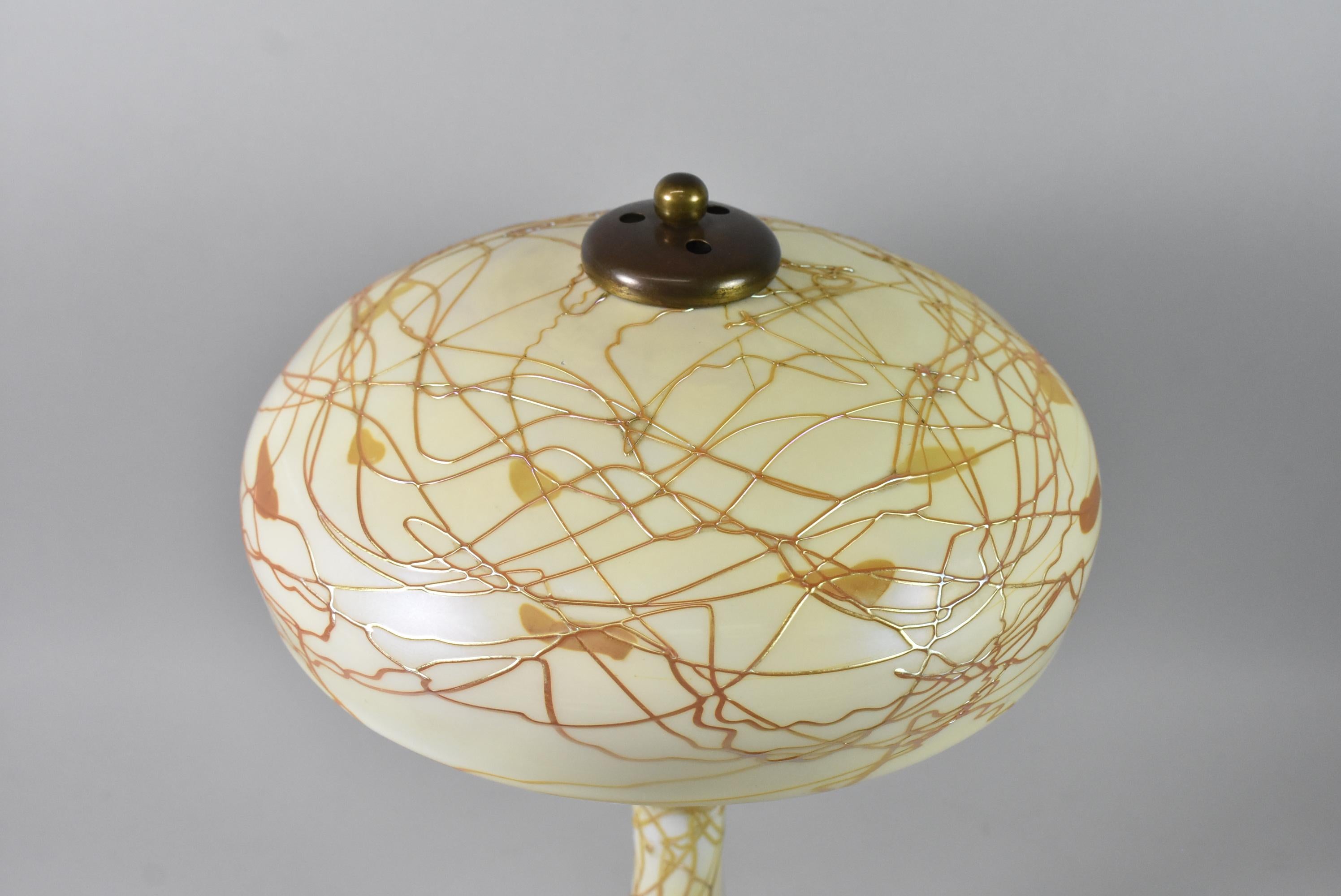 Lámpara Steuben Boudoir Art Glass, Corazón y Enredadera Dorados siglo XX en venta