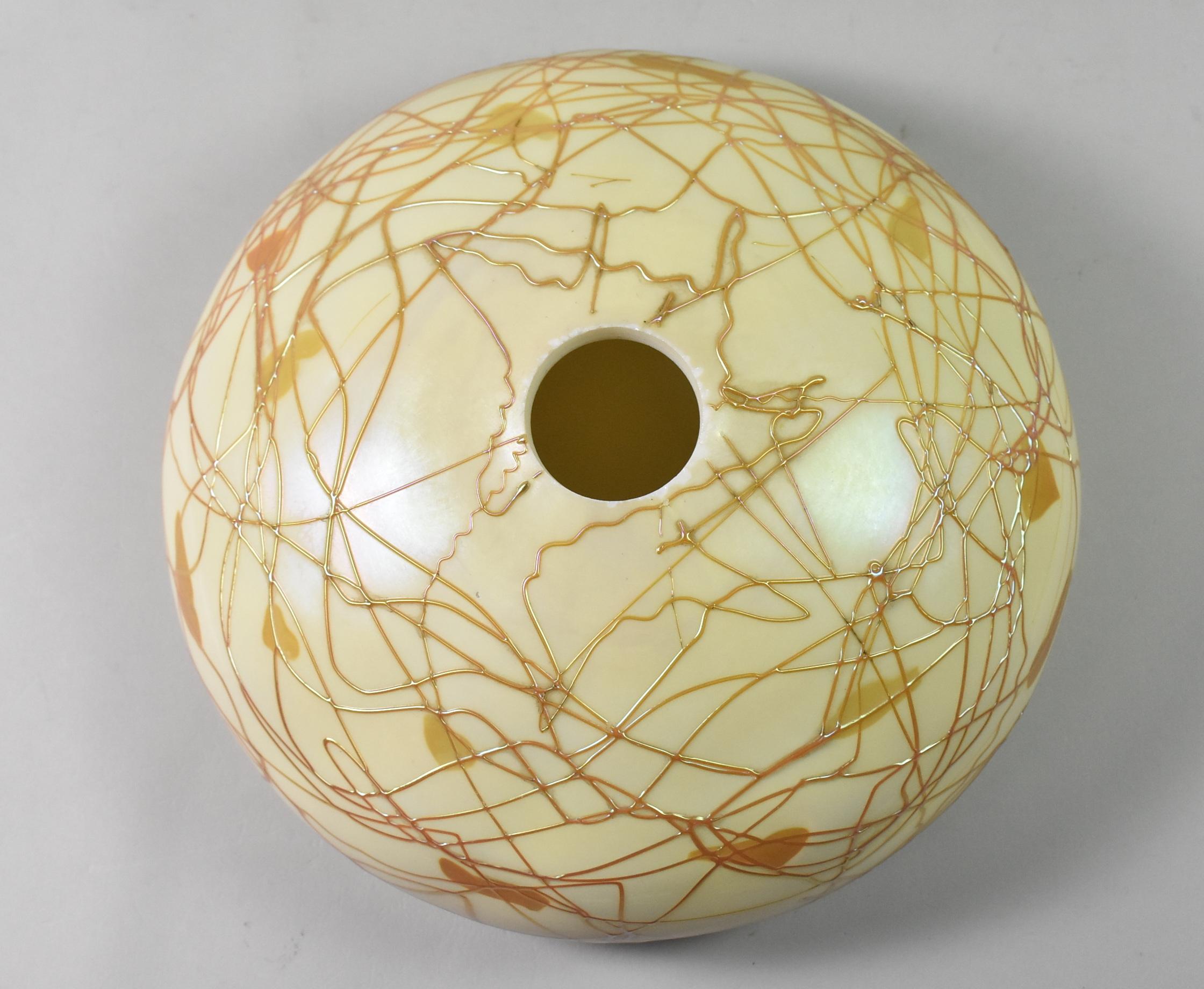 Lámpara Steuben Boudoir Art Glass, Corazón y Enredadera Dorados en venta 2