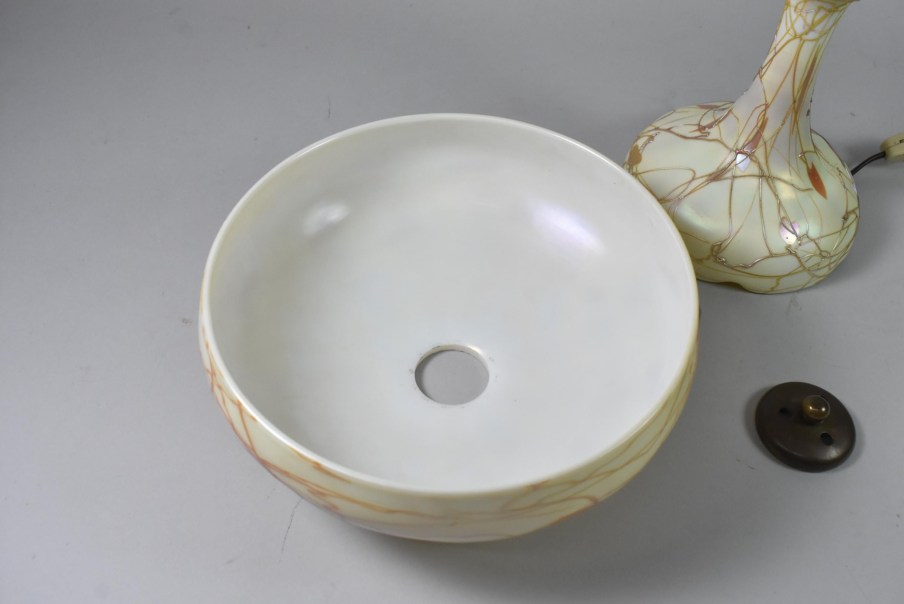 Lámpara Steuben Boudoir Art Glass, Corazón y Enredadera Dorados en venta 4