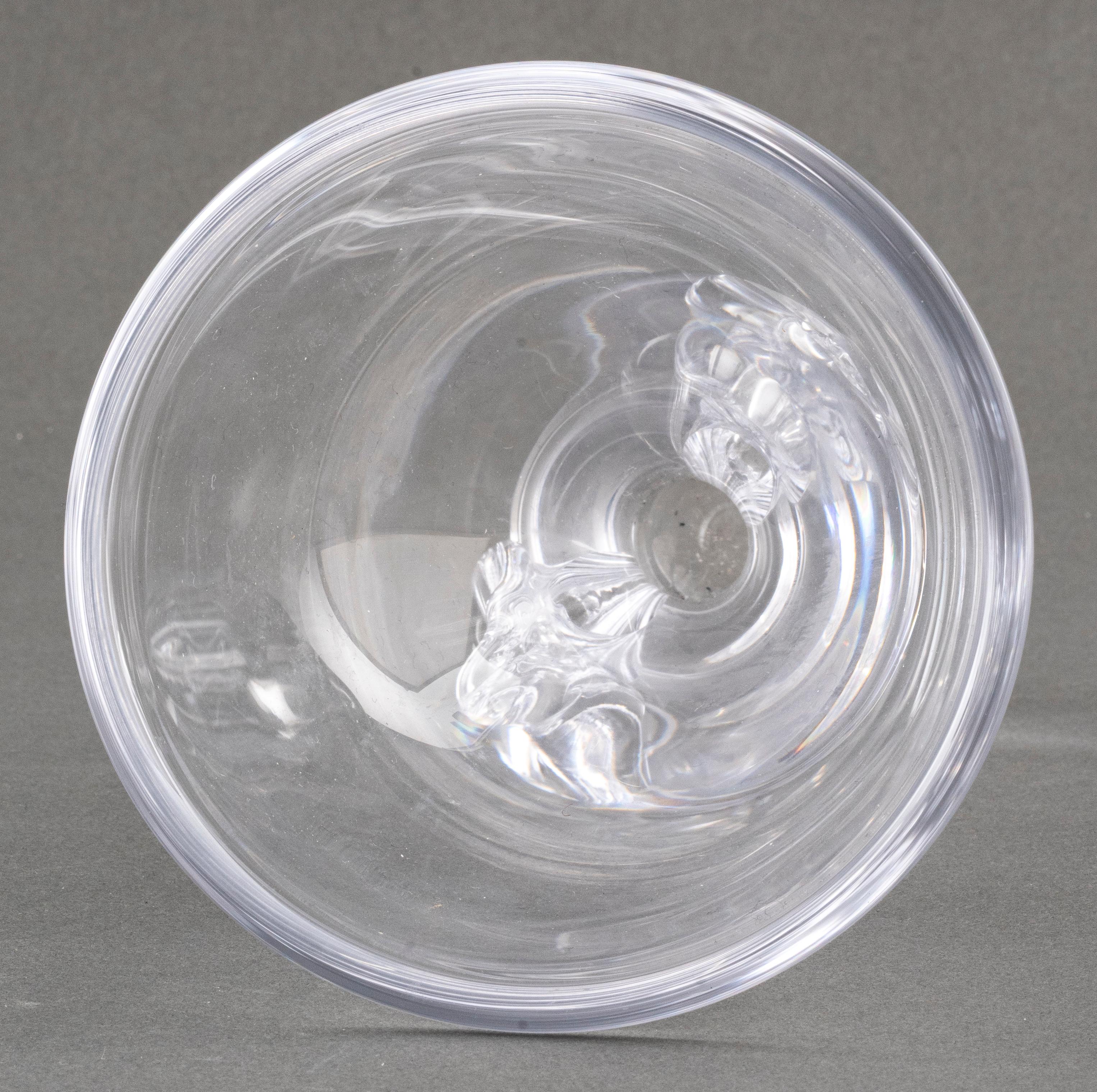 Steuben Kristallglas, Steuben Kristallglas, markiert „Steuben“, mit passender Tasche (Glas) im Angebot