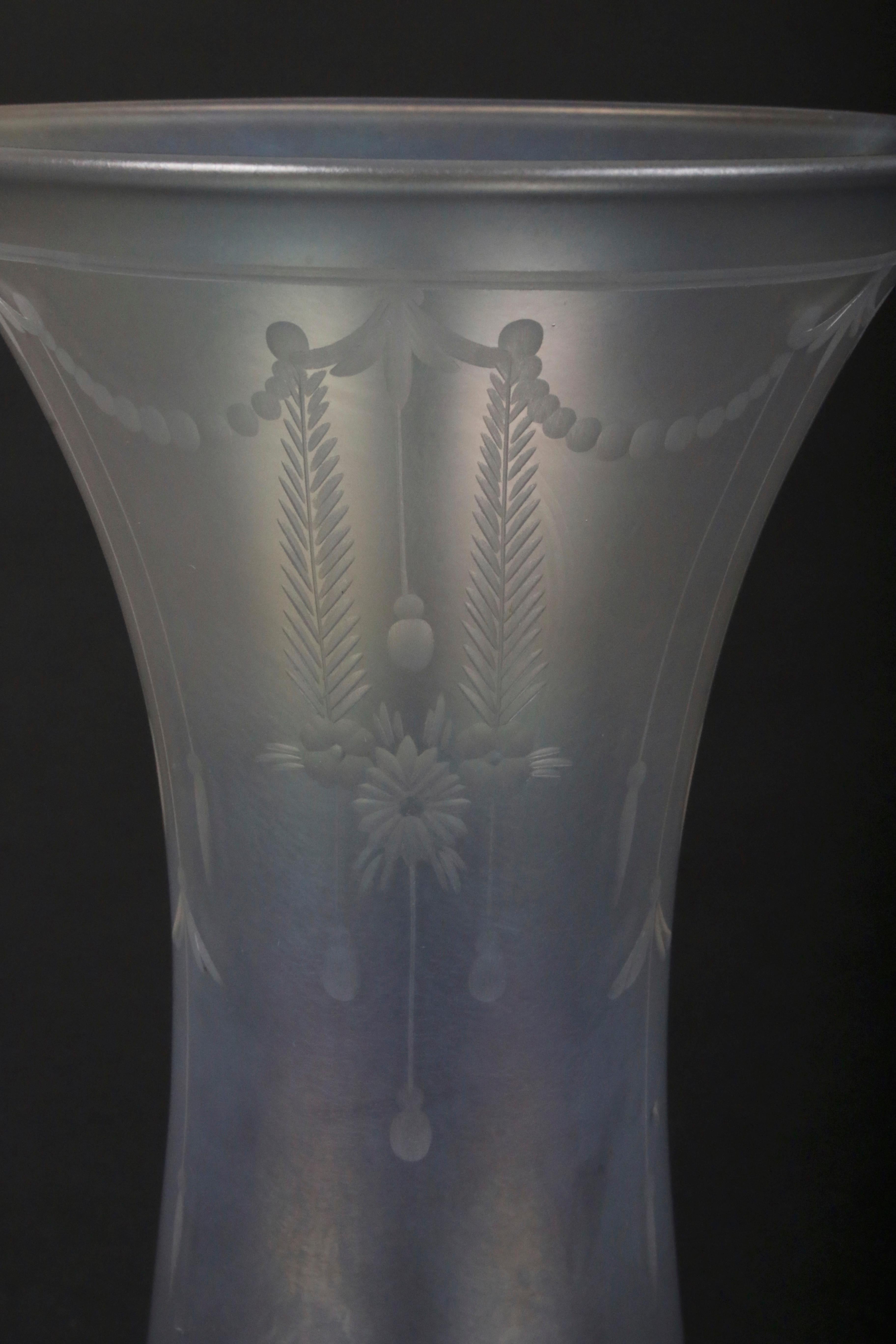 Adam Style Steuben Engraved Verre de Soie Hourglass Vase For Sale