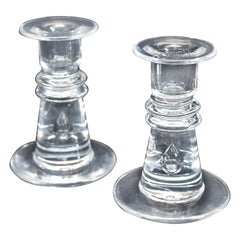 Chandeliers bas Steuben Figurative Crystal Tear Drop Baluster par Hills:: Signé