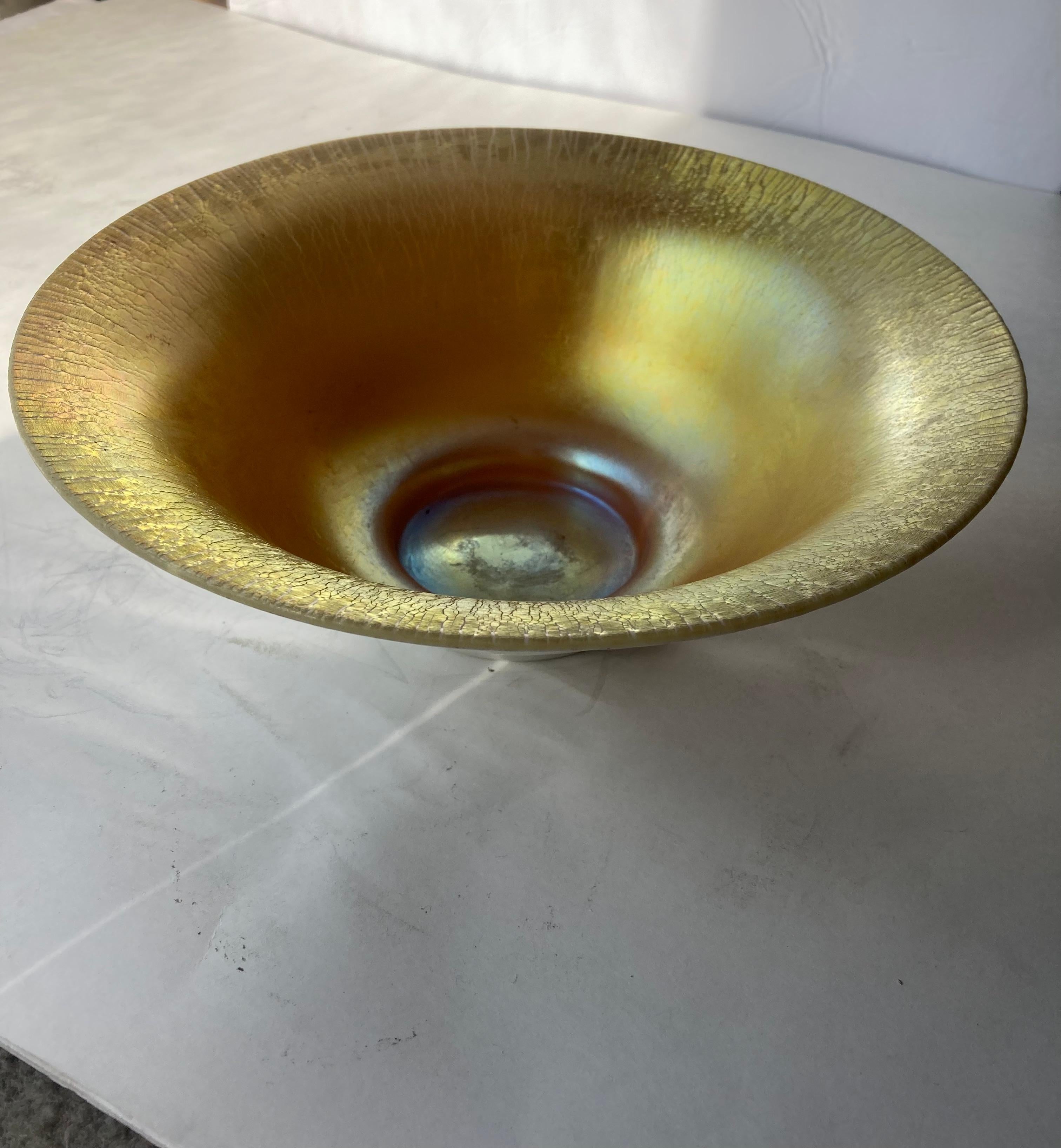 Hand-Crafted Steuben Glass Gold Aurene, Calcite, Bowl / Centerpiece For Sale