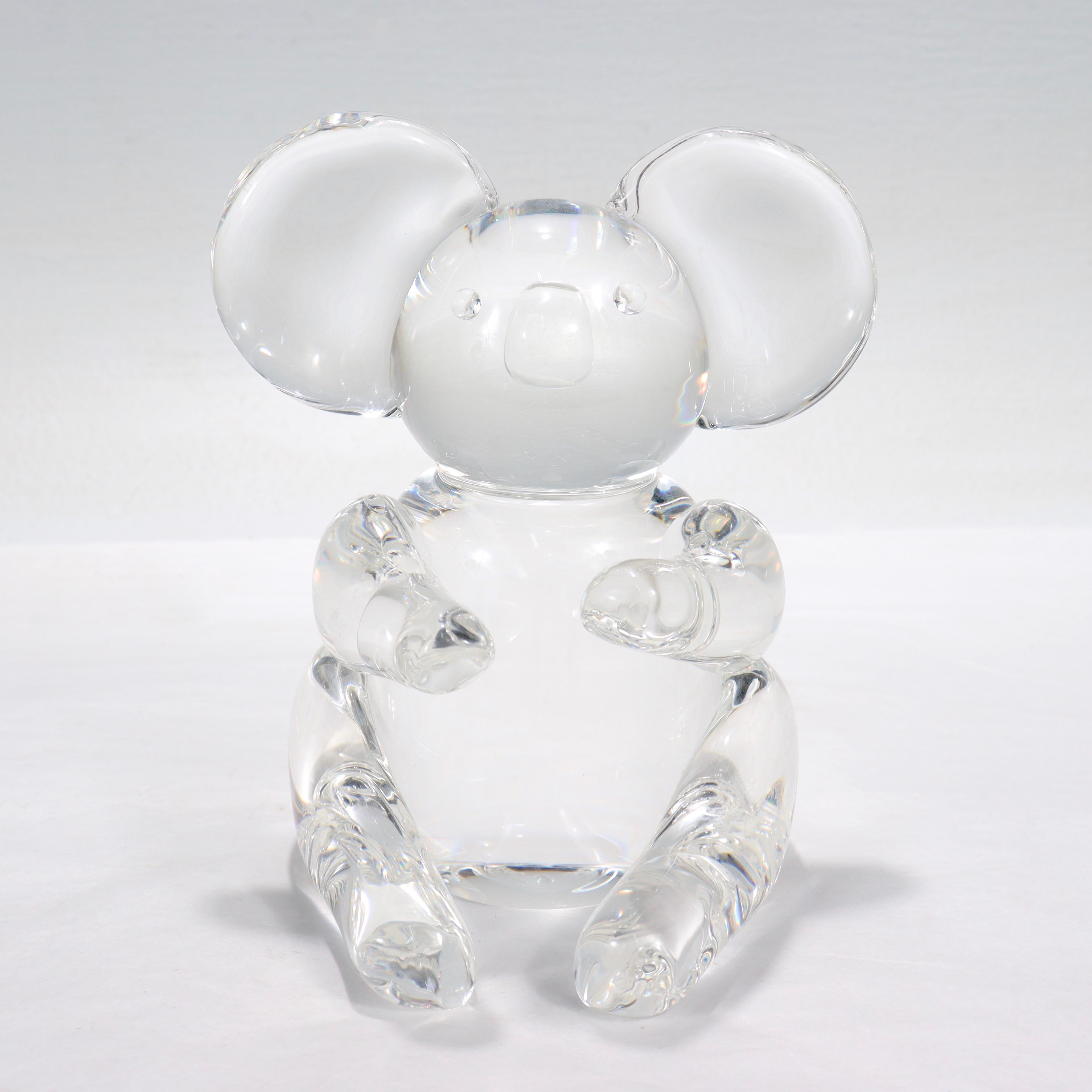 Steuben Koala Bär-Figur oder -Skulptur Modell Nr. 8268 von Lloyd Atkins (Moderne) im Angebot