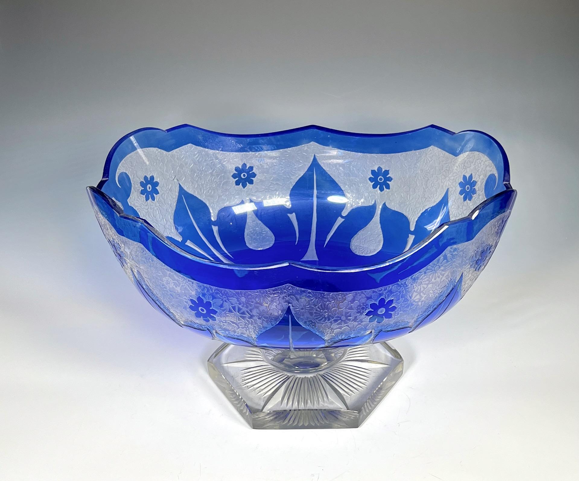 Steuben Monumental Cobalt Overlay Cut To Clear Crystal Art Deco Centerpiece In Good Condition For Sale In Great Barrington, MA