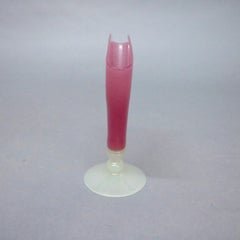 Steuben Rosaline and Opalescent Art Glass Fan Vase, circa 1930