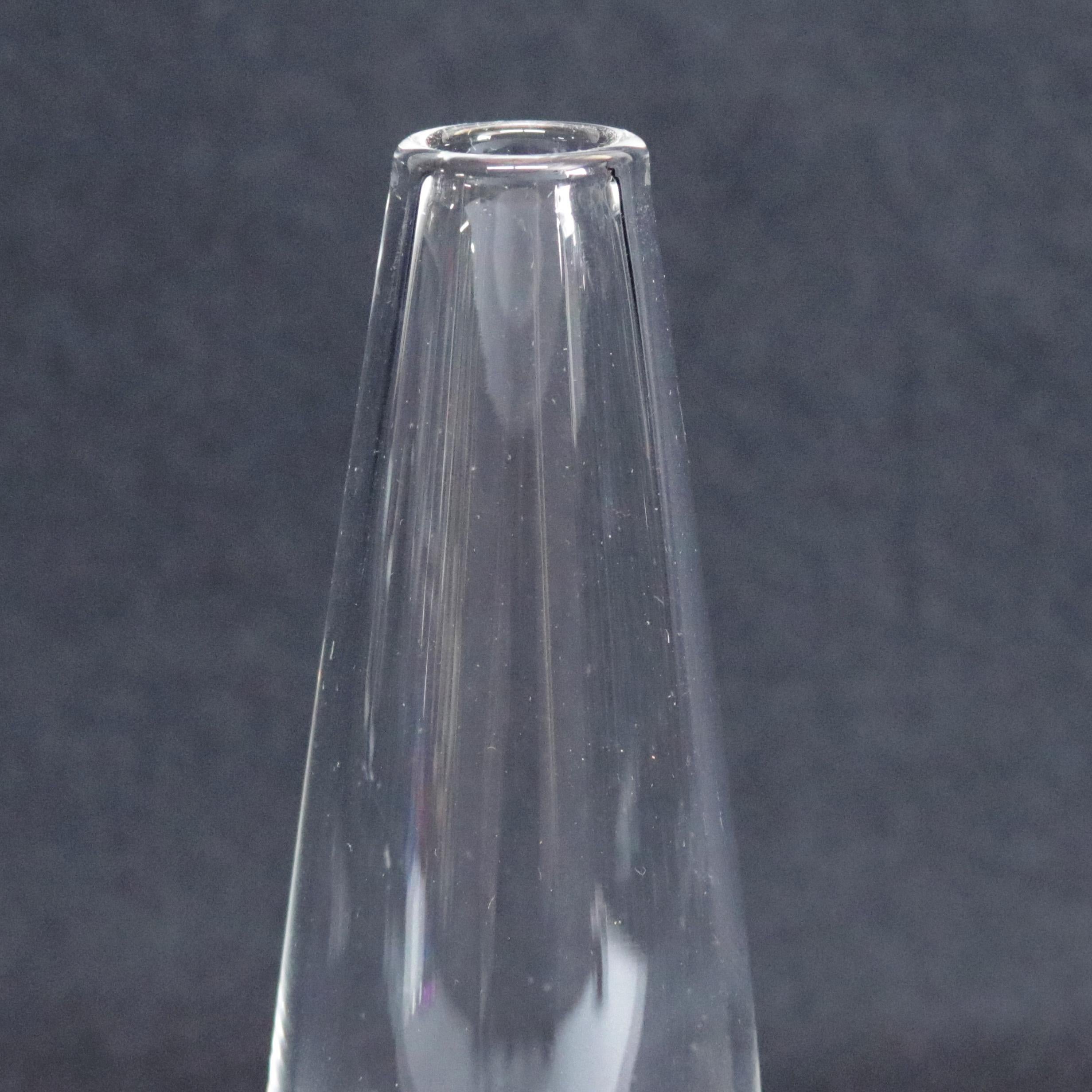 Mid-Century Modern Steuben Signed Art Glass Modernist Teardrop Bud Vase by David Hills, Signed