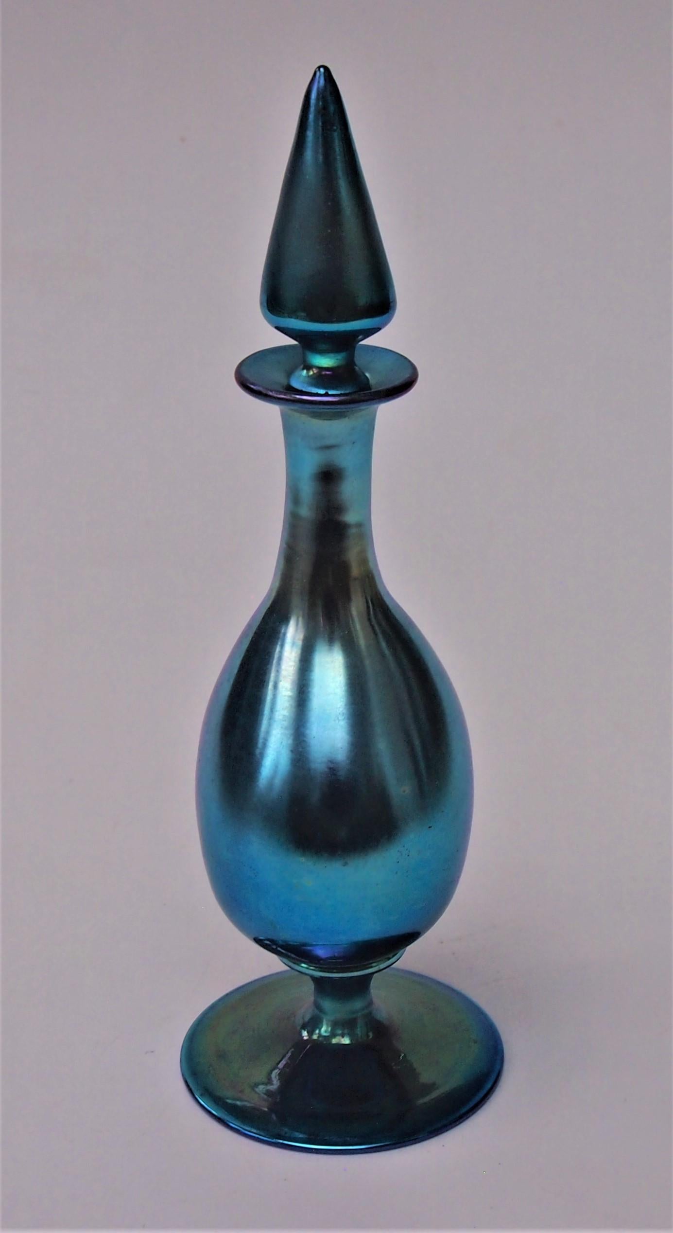 Steuben signed Blue Aurene long stopper scent bottle -c1910 - Frederick Carder In Good Condition In Worcester Park, GB