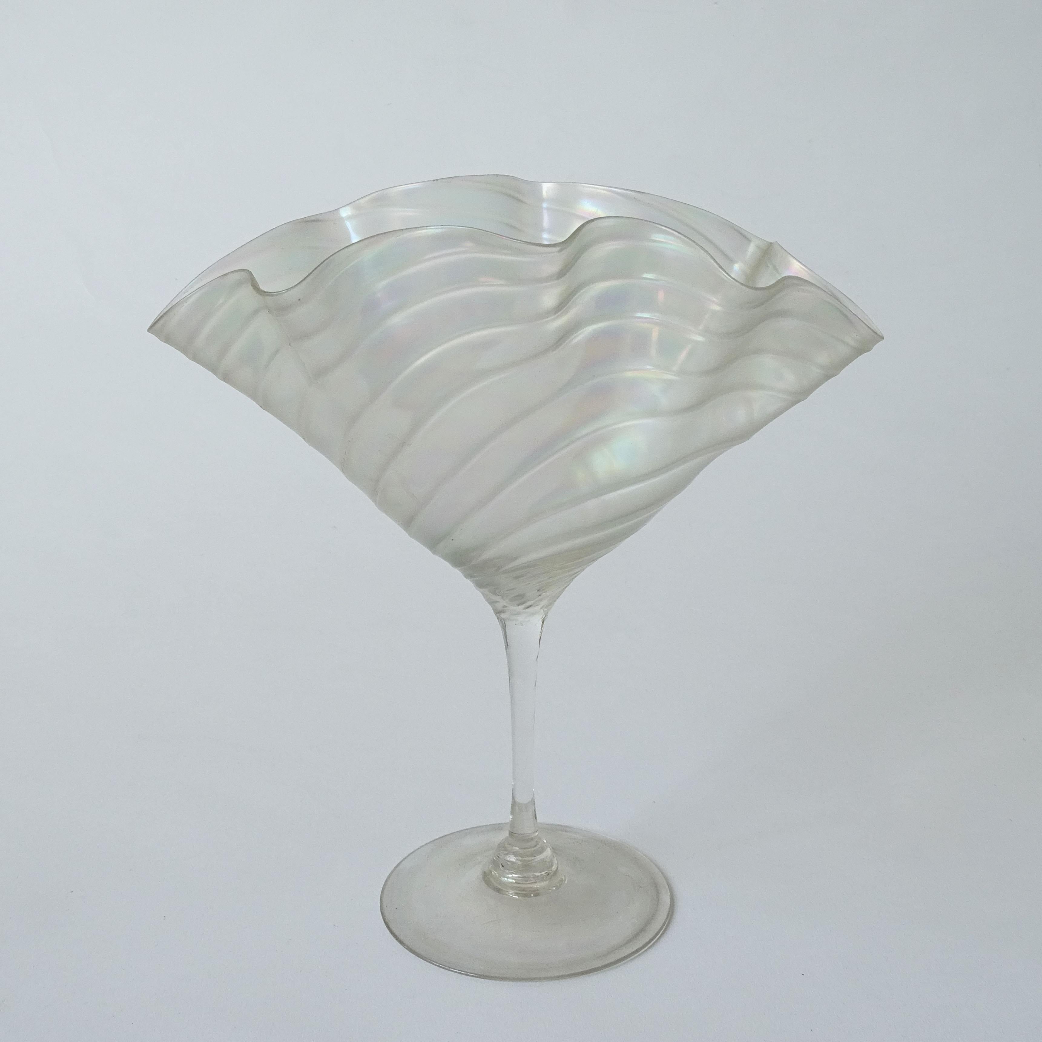 Steuben Verre de Soie Glass Fan Vase, Corning, New York, c. 1925, ruffle-edged bowl set on a clear stem and round base, unmarked