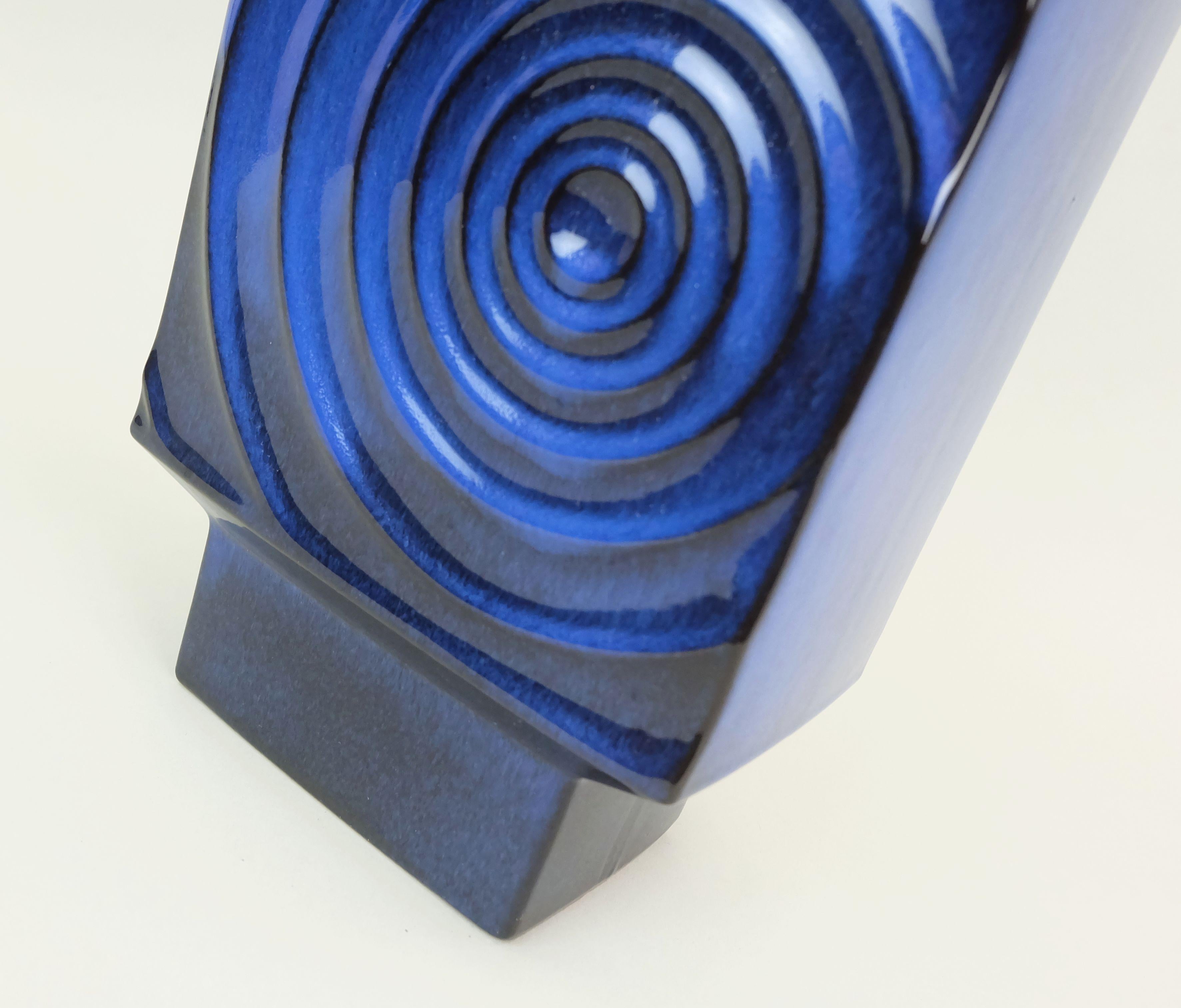 steuler cari zalloni keramikvase zyklon dekor blau modell 195/30 op art design im Angebot 2